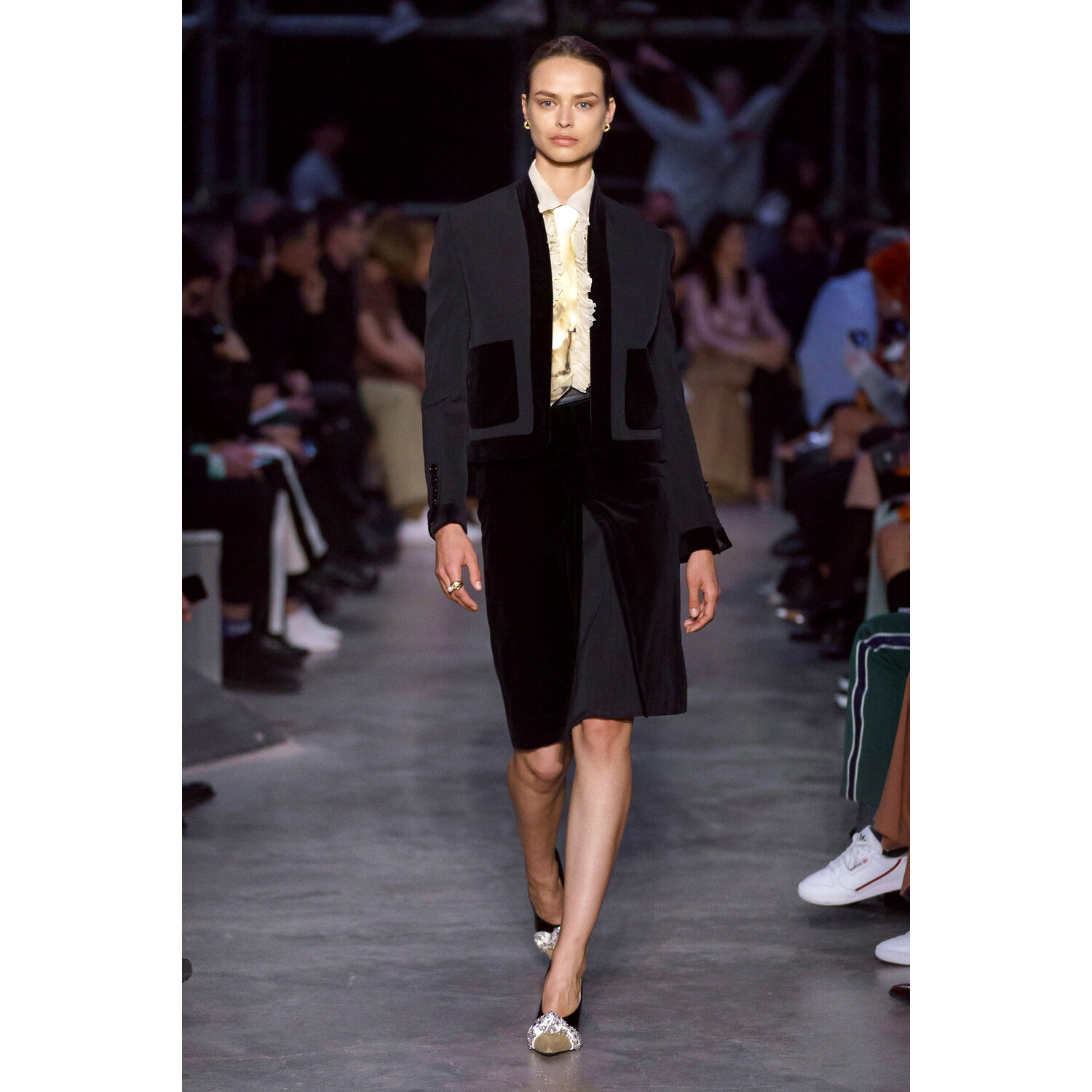 Фото Burberry Fall 2019 Ready-to-Wear / Burberry осень 2019 / Неделя моды: Лондон