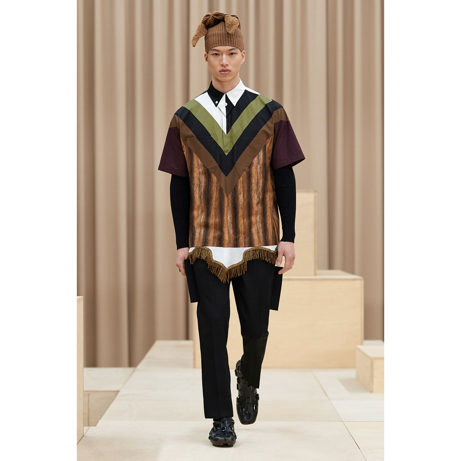 Фото Burberry Fall-Winter 2021 Menswear Collection / Коллекция Burberry осень-зима 2021