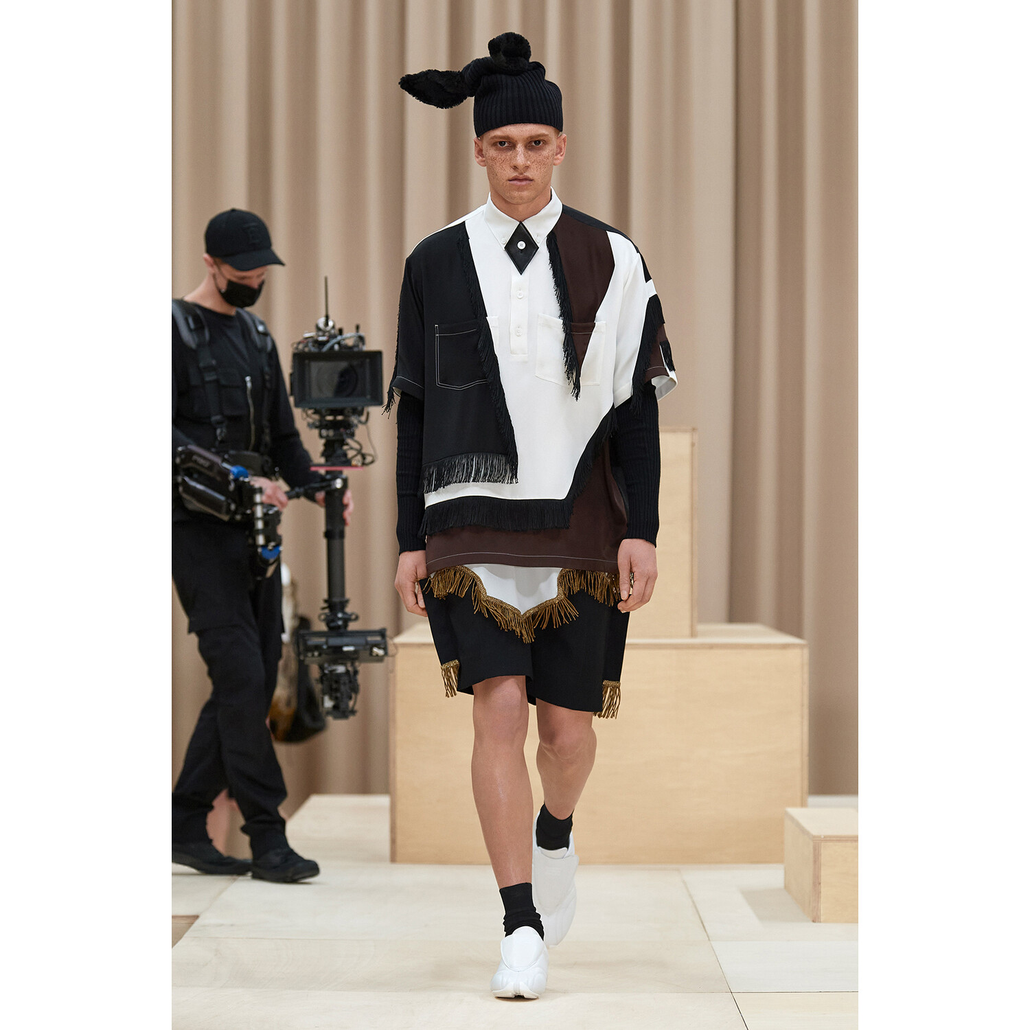 Фото Burberry Fall-Winter 2021 Menswear Collection / Коллекция Burberry осень-зима 2021