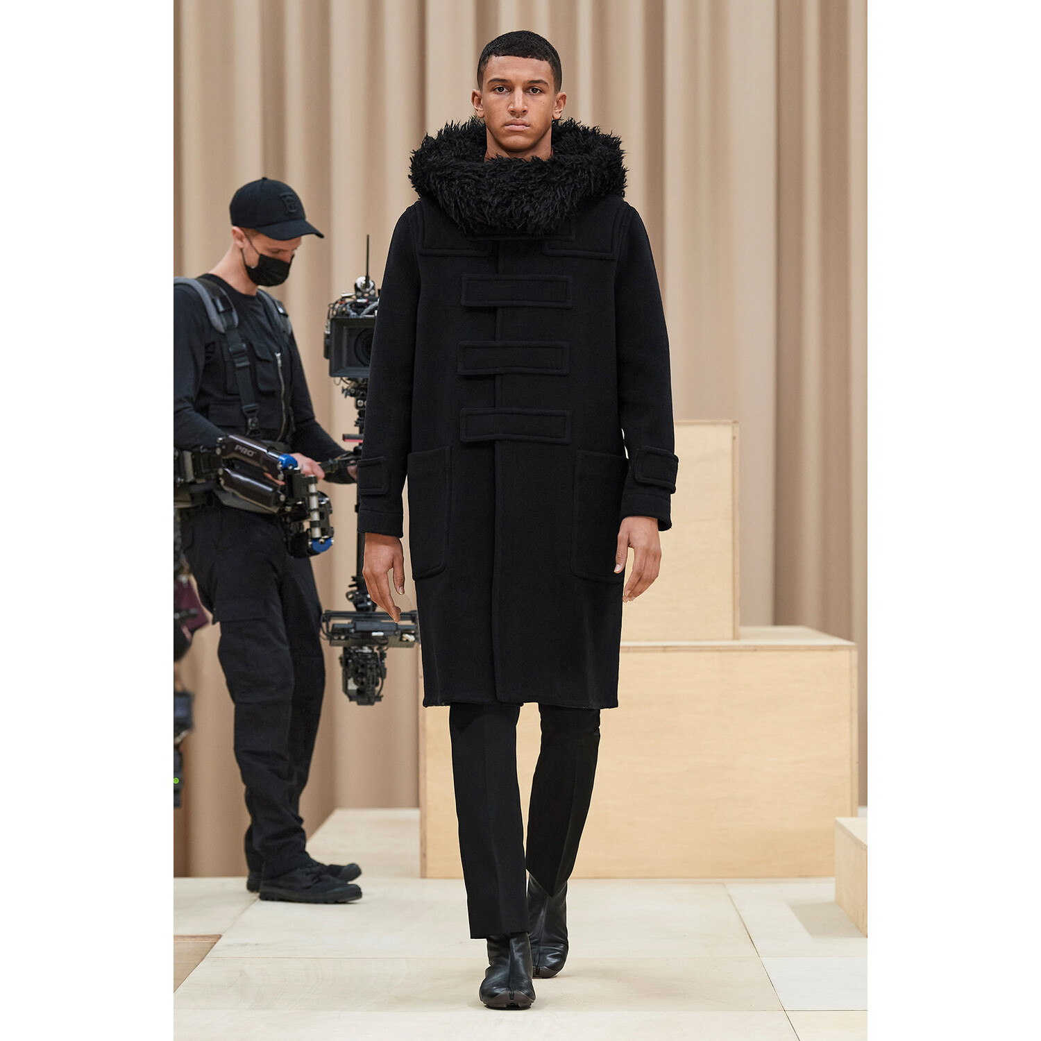 Фото Burberry Fall-Winter 2021 Menswear Collection / Коллекция Burberry осень-зима 2021