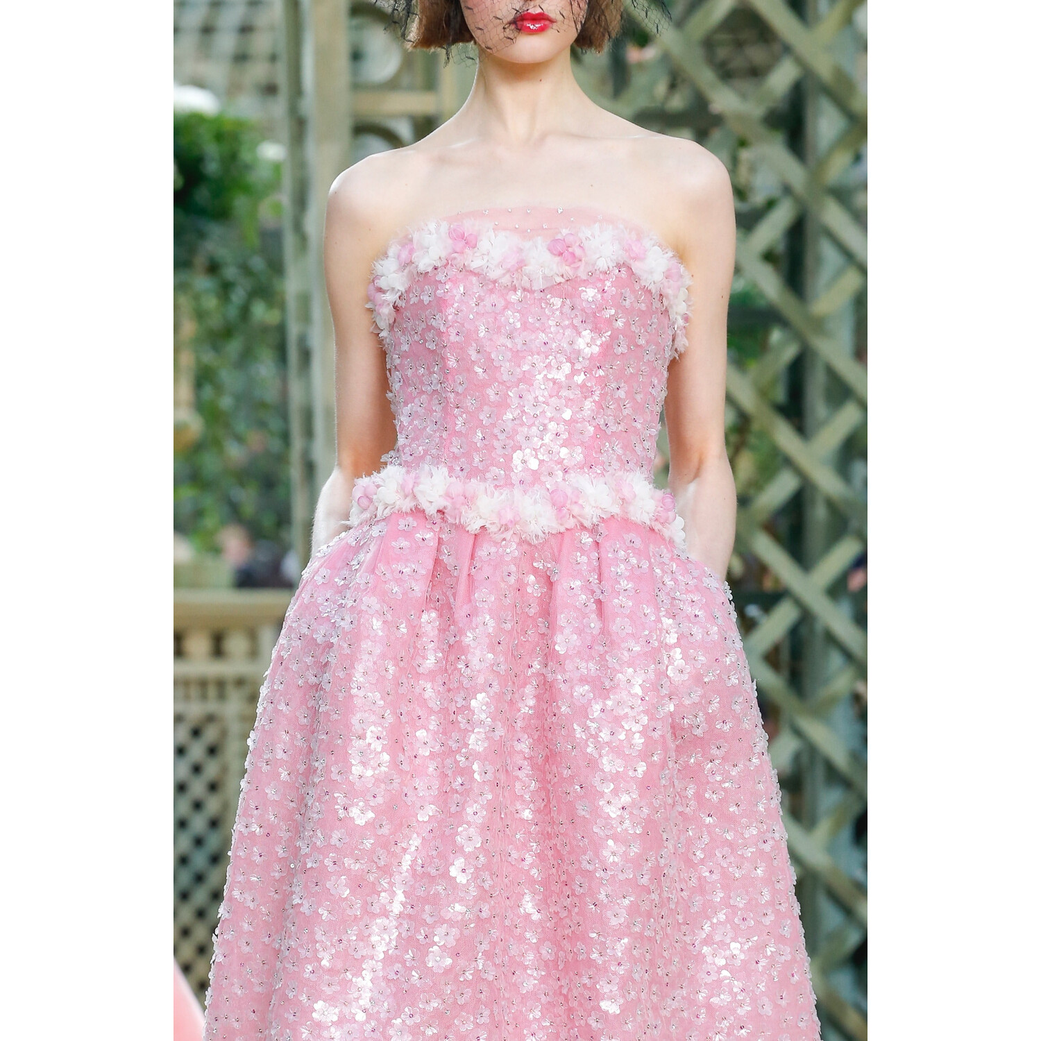 Фото Details Chanel spring 2018 couture Paris PFW коллекция 2018 Детали коллекции Шанель кутюр лето 2018 неделя высокой моды в Париже Mainstyles