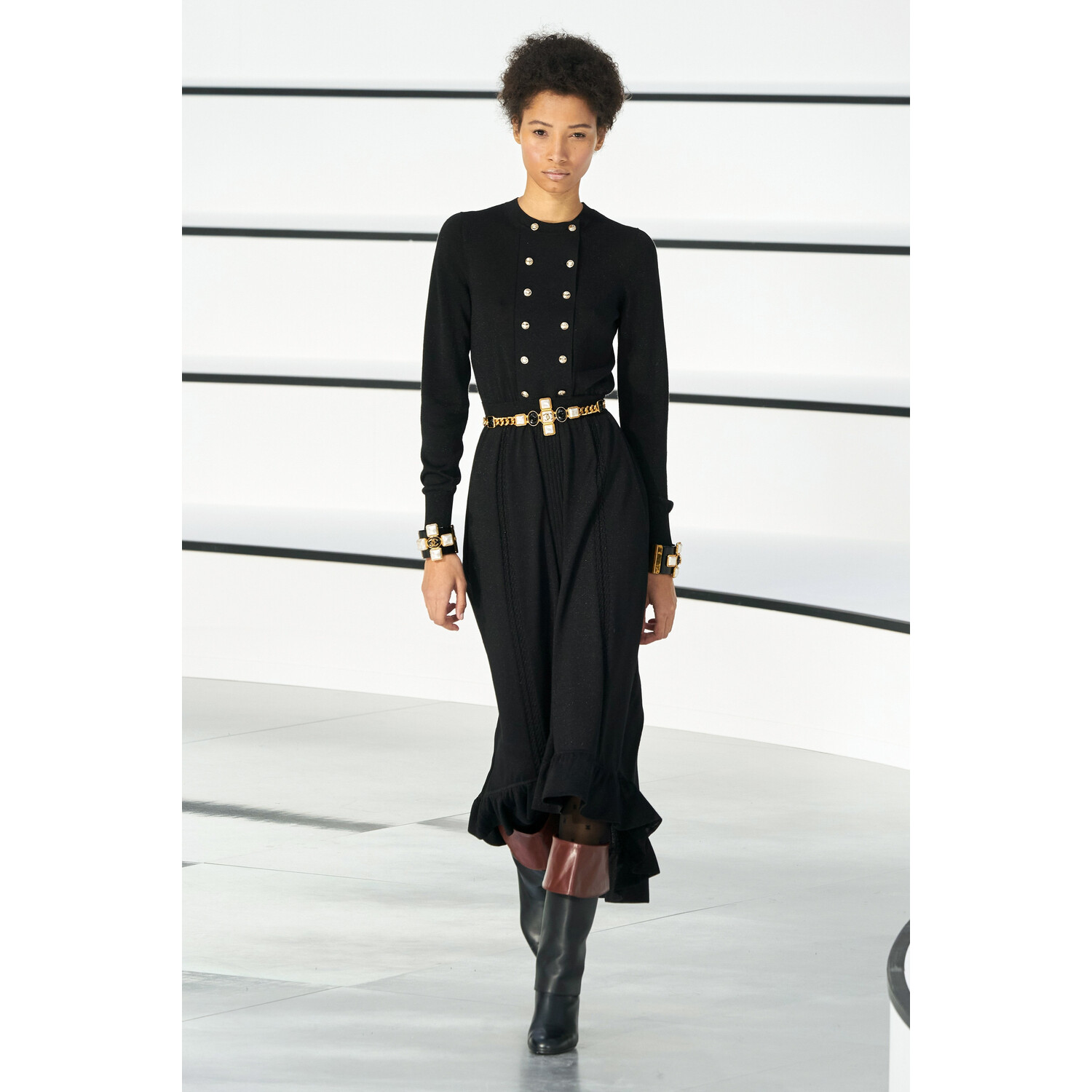 Фото Chanel Fall 2020 Ready-to-Wear / Chanel осень 2020 / Неделя моды: Париж