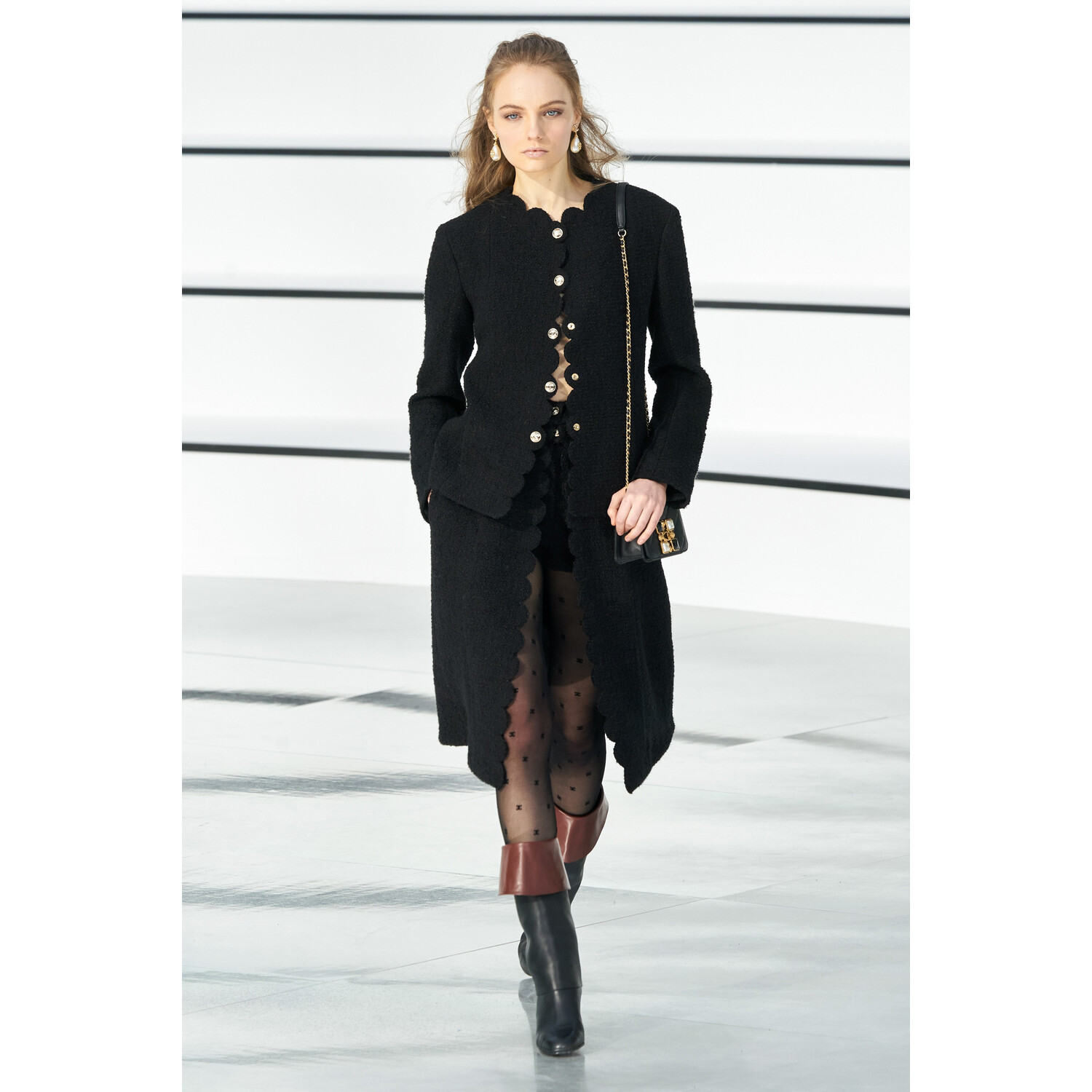 Фото Chanel Fall 2020 Ready-to-Wear / Chanel осень 2020 / Неделя моды: Париж