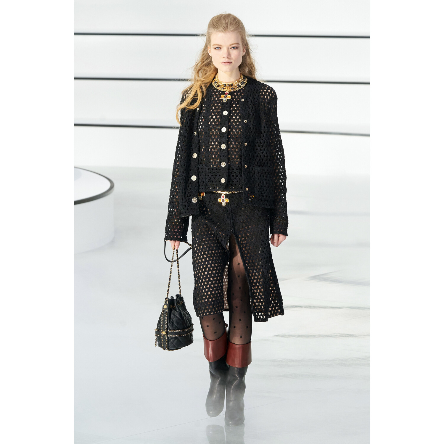Фото Chanel Fall 2020 Ready-to-Wear / Chanel осень 2020 / Неделя моды: Париж