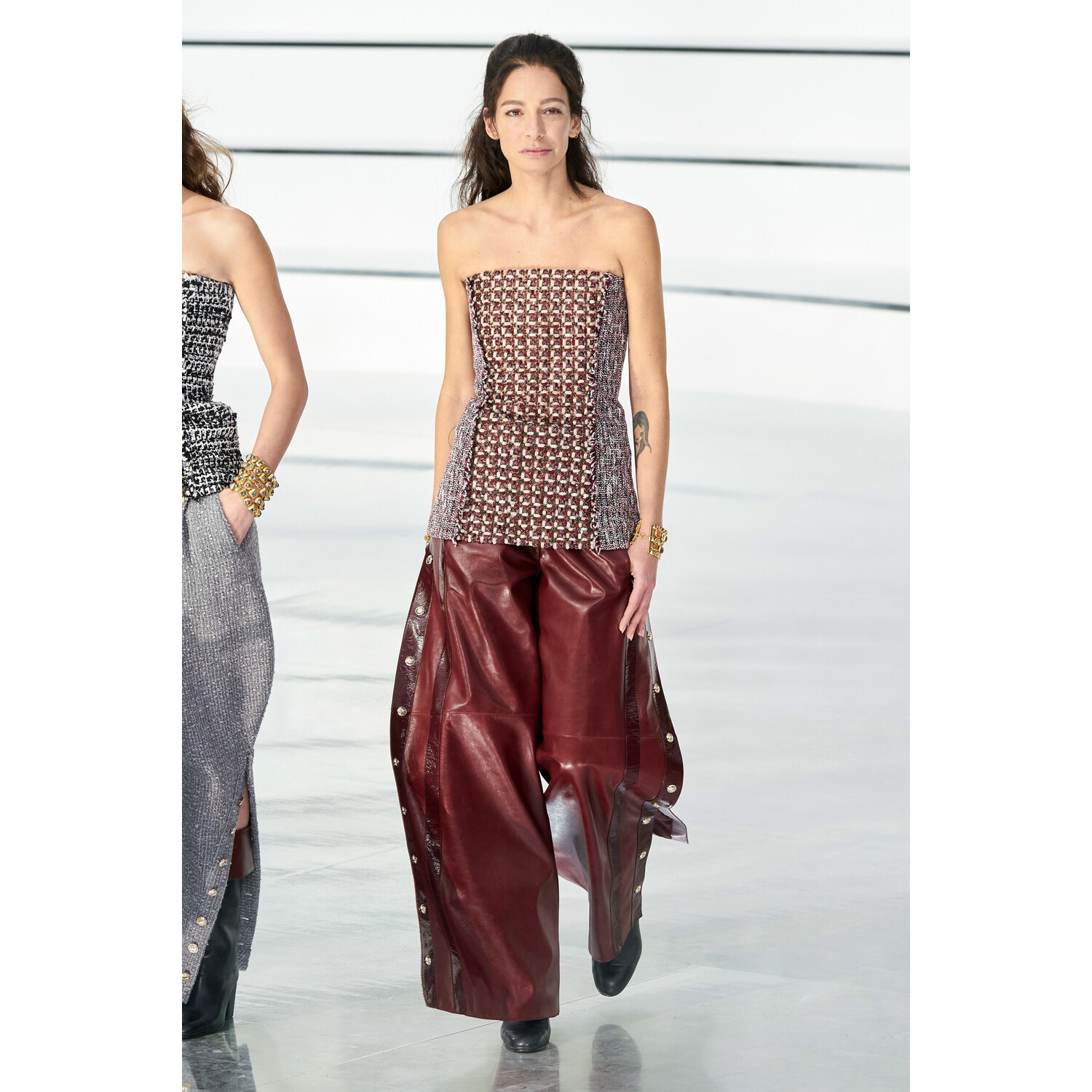 Фото Chanel Fall 2020 Ready-to-Wear / Chanel осень 2020 / Неделя моды: Париж