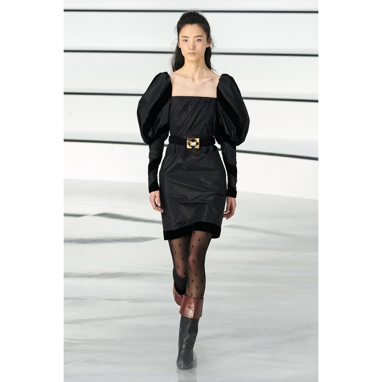 Фото Chanel Fall 2020 Ready-to-Wear / Chanel осень 2020 / Неделя моды: Париж