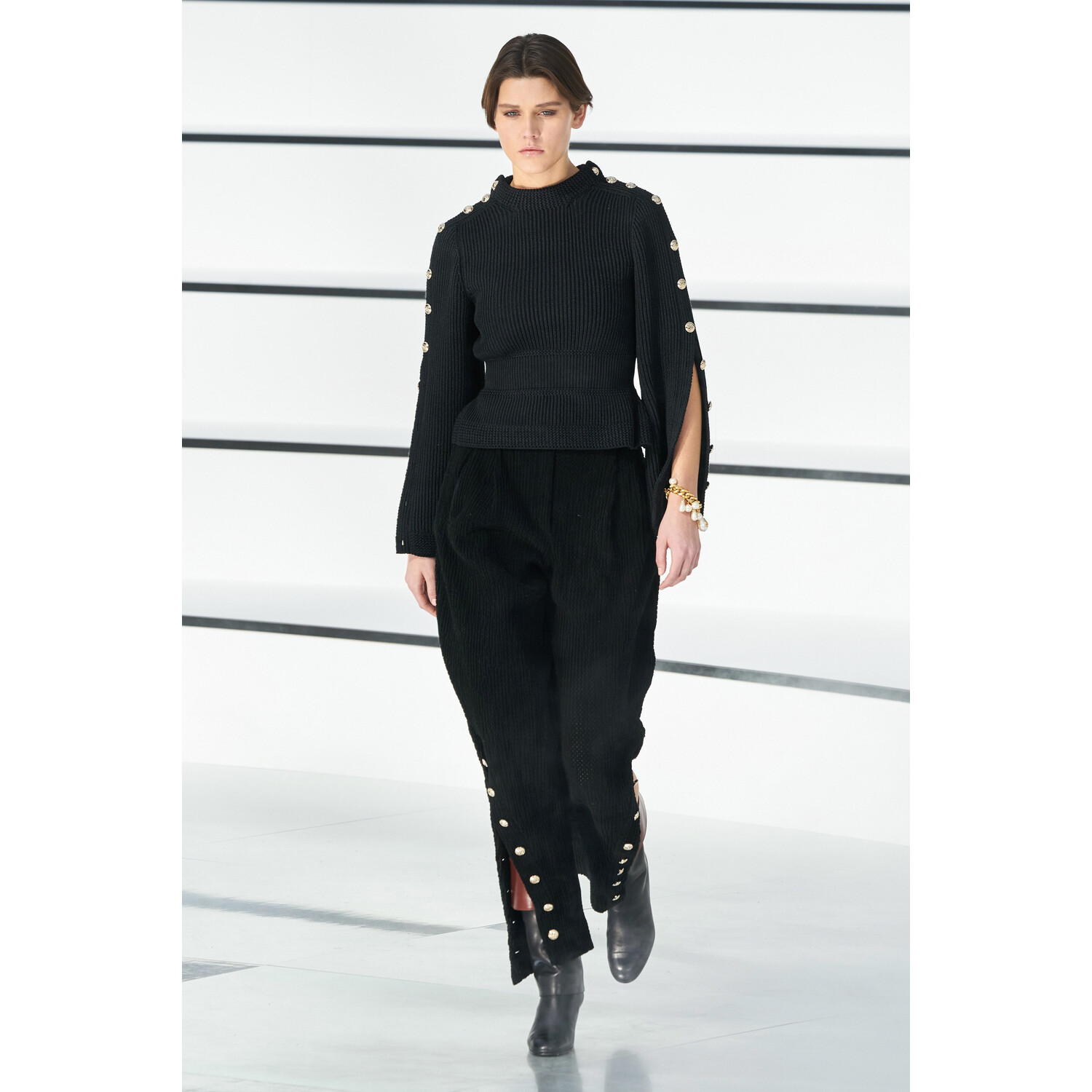 Фото Chanel Fall 2020 Ready-to-Wear / Chanel осень 2020 / Неделя моды: Париж