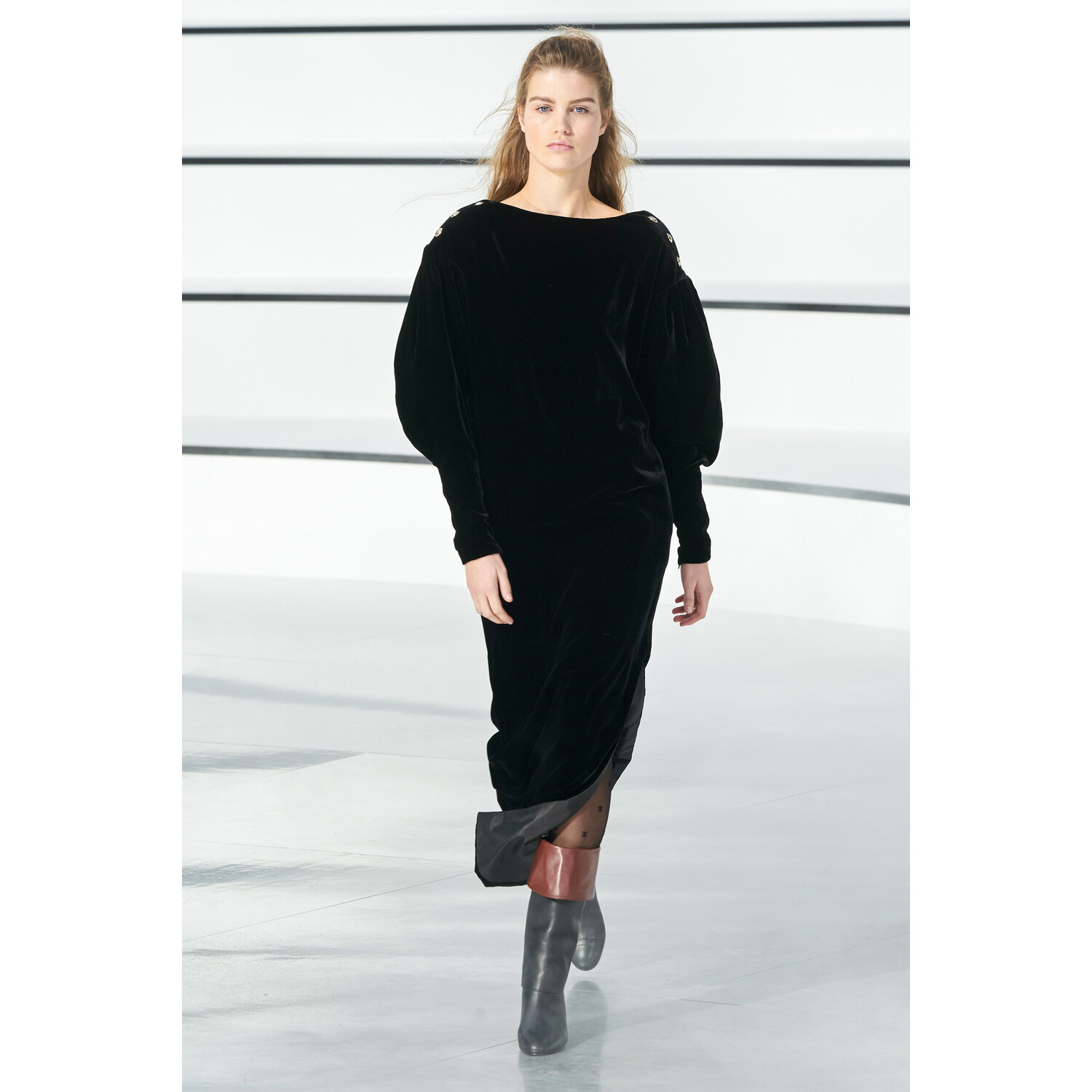 Фото Chanel Fall 2020 Ready-to-Wear / Chanel осень 2020 / Неделя моды: Париж
