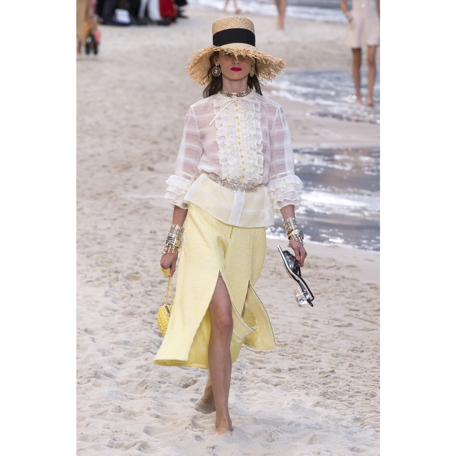 Фото Chanel Spring 2019 PFW / Шанель весна-лето 2019 Неделя моды в Париже