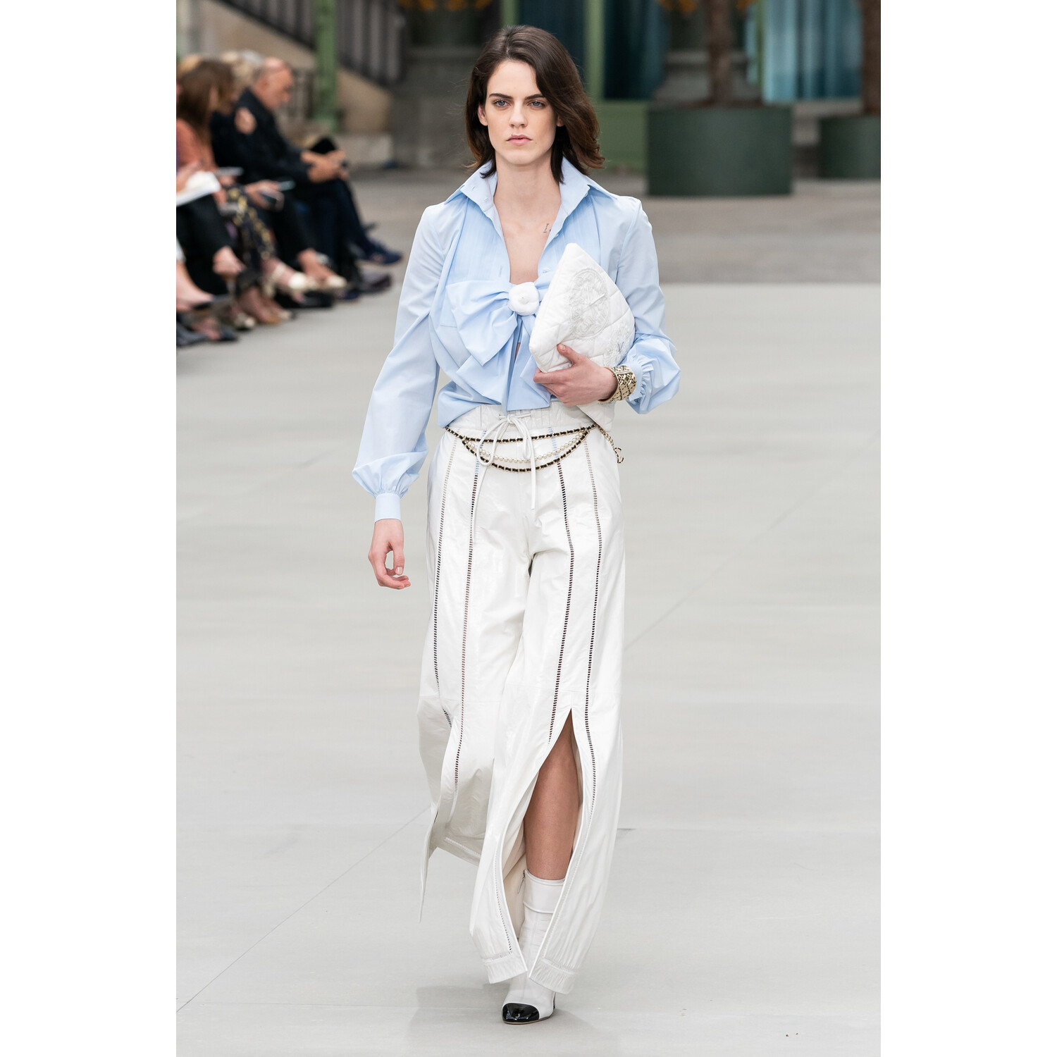 Фото Chanel Resort 2020 Fashion show / Chanel круизная коллекция 2020