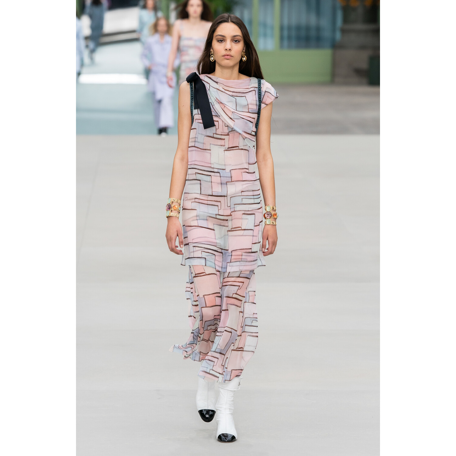 Фото Chanel Resort 2020 Fashion show / Chanel круизная коллекция 2020