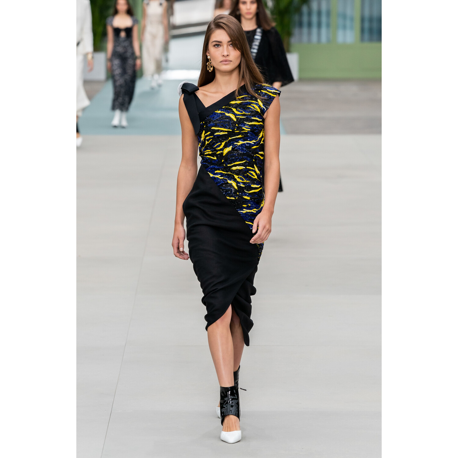 Фото Chanel Resort 2020 Fashion show / Chanel круизная коллекция 2020