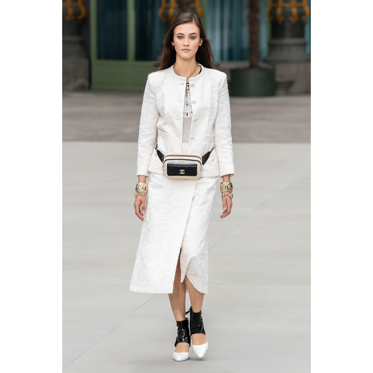 Фото Chanel Resort 2020 Fashion show / Chanel круизная коллекция 2020