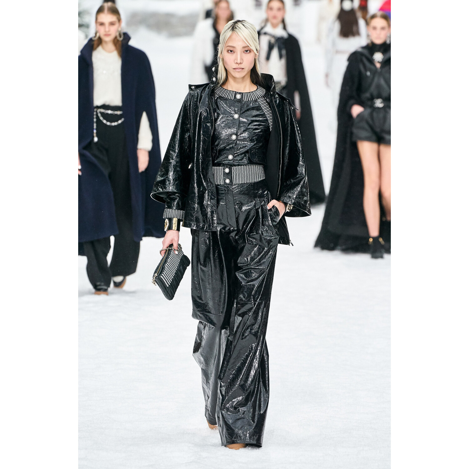 Фото Chanel Fall 2019 Ready-to-Wear / Chanel осень 2019 / Неделя моды: Париж