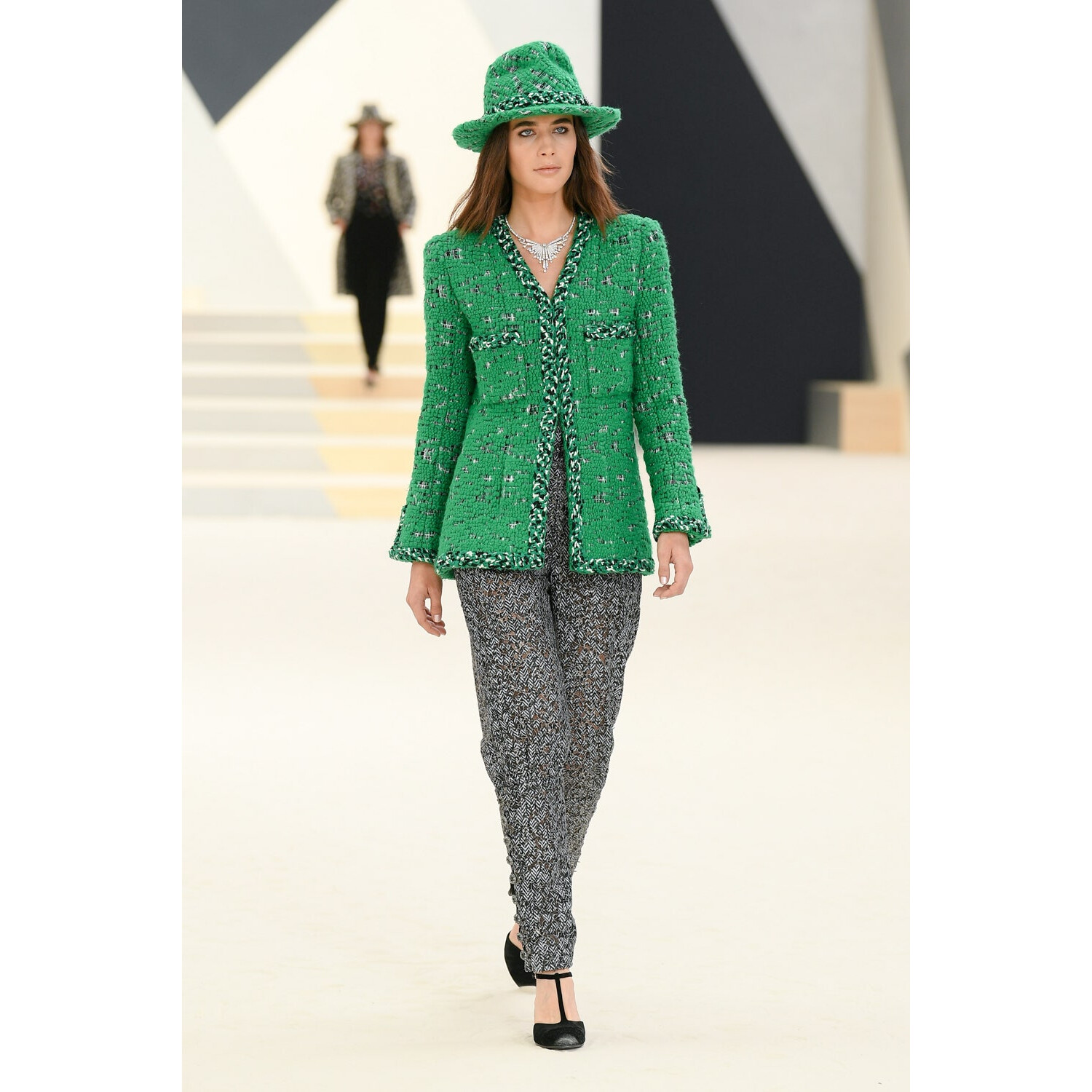 Фото Chanel Couture коллекция осень 2022 / Chanel Couture Fall 2022