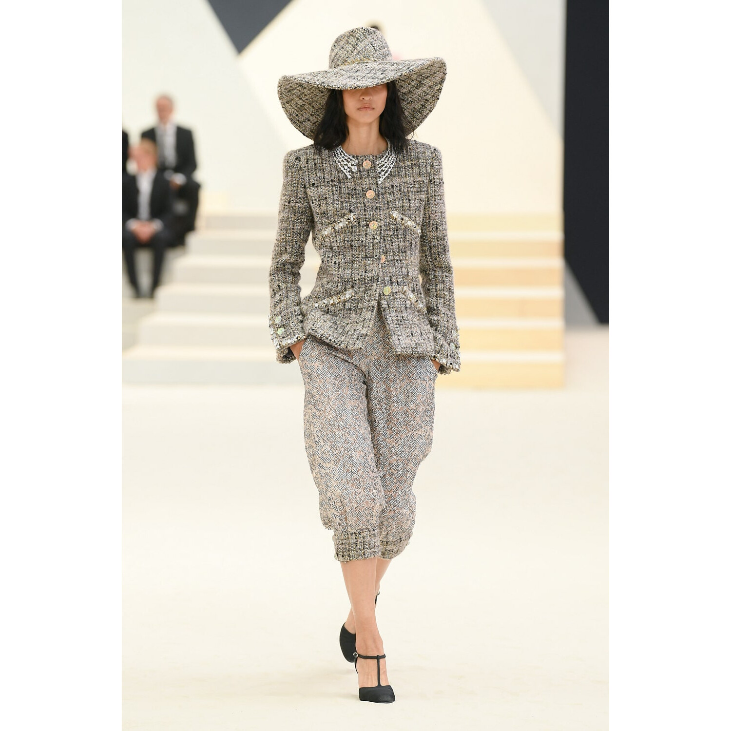 Фото Chanel Couture коллекция осень 2022 / Chanel Couture Fall 2022