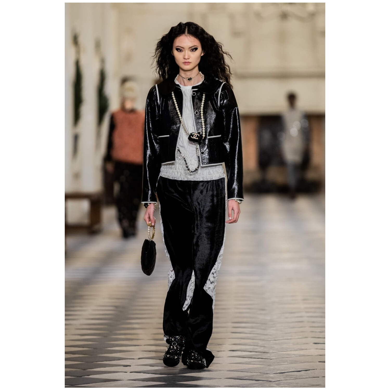 Фото Chanel Métiers d’Art Pre-Fall 2021 Collection / Коллекция Chanel осень 2021