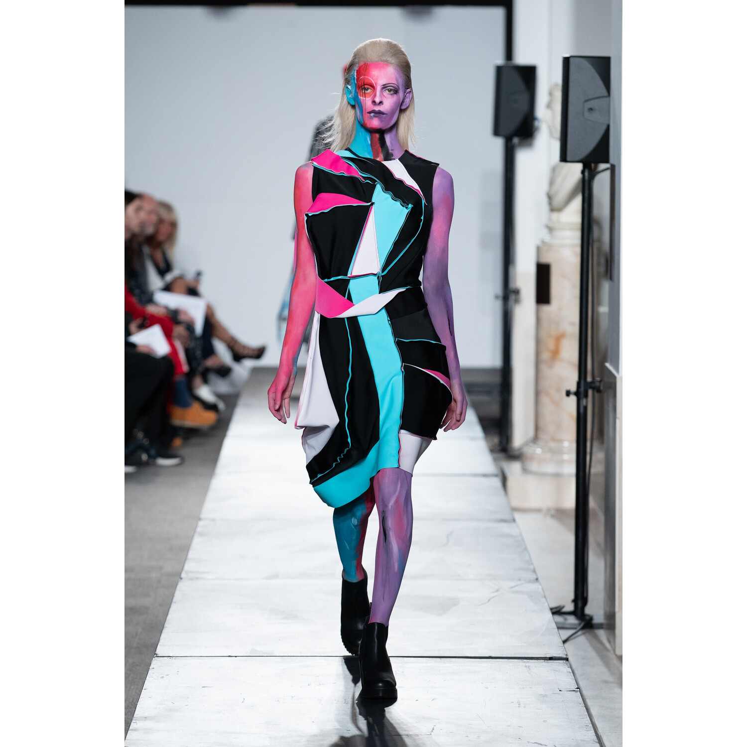 Фото Charles Jeffrey Loverboy Spring 2020 Menswear / Charles Jeffrey Loverboy весна- лето 2020 / Неделя моды: Лондон