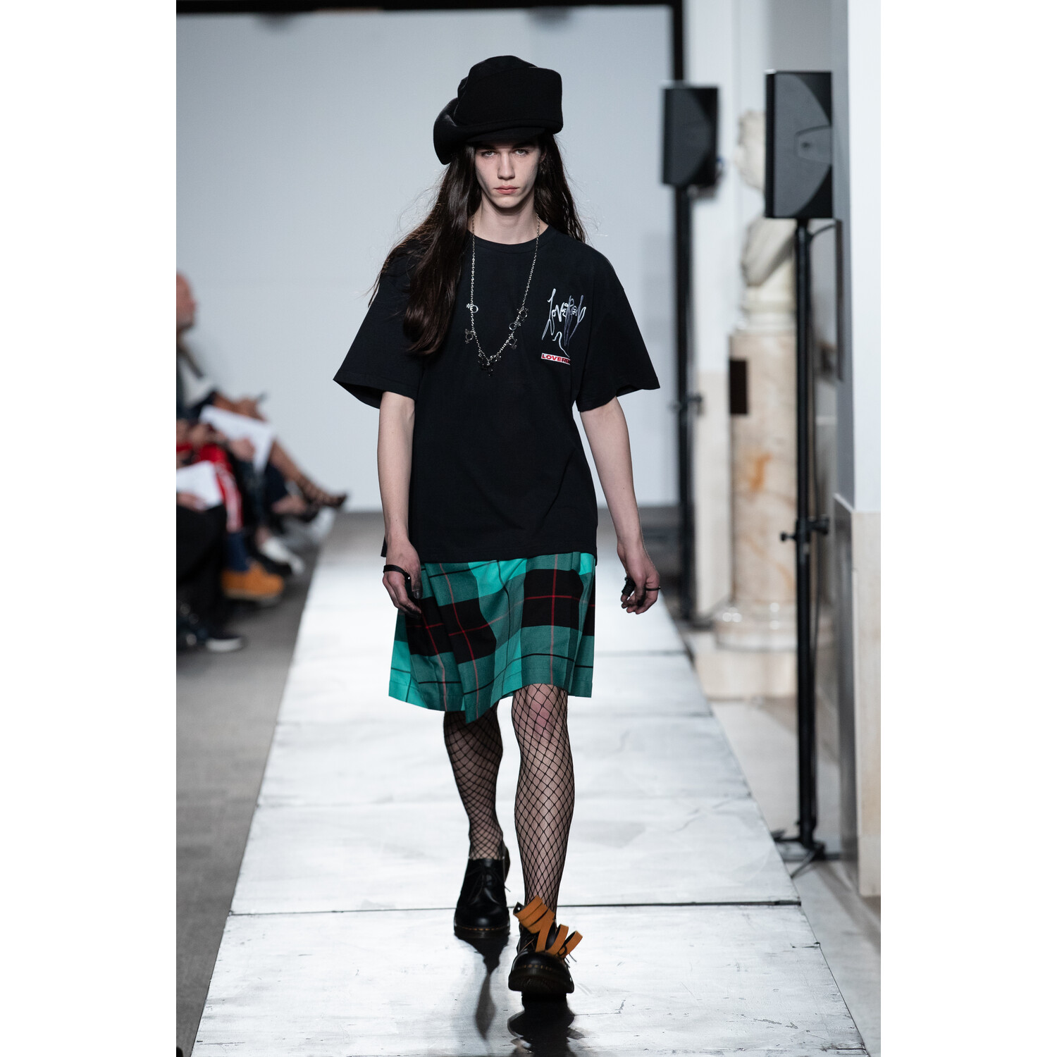Фото Charles Jeffrey Loverboy Spring 2020 Menswear / Charles Jeffrey Loverboy весна- лето 2020 / Неделя моды: Лондон