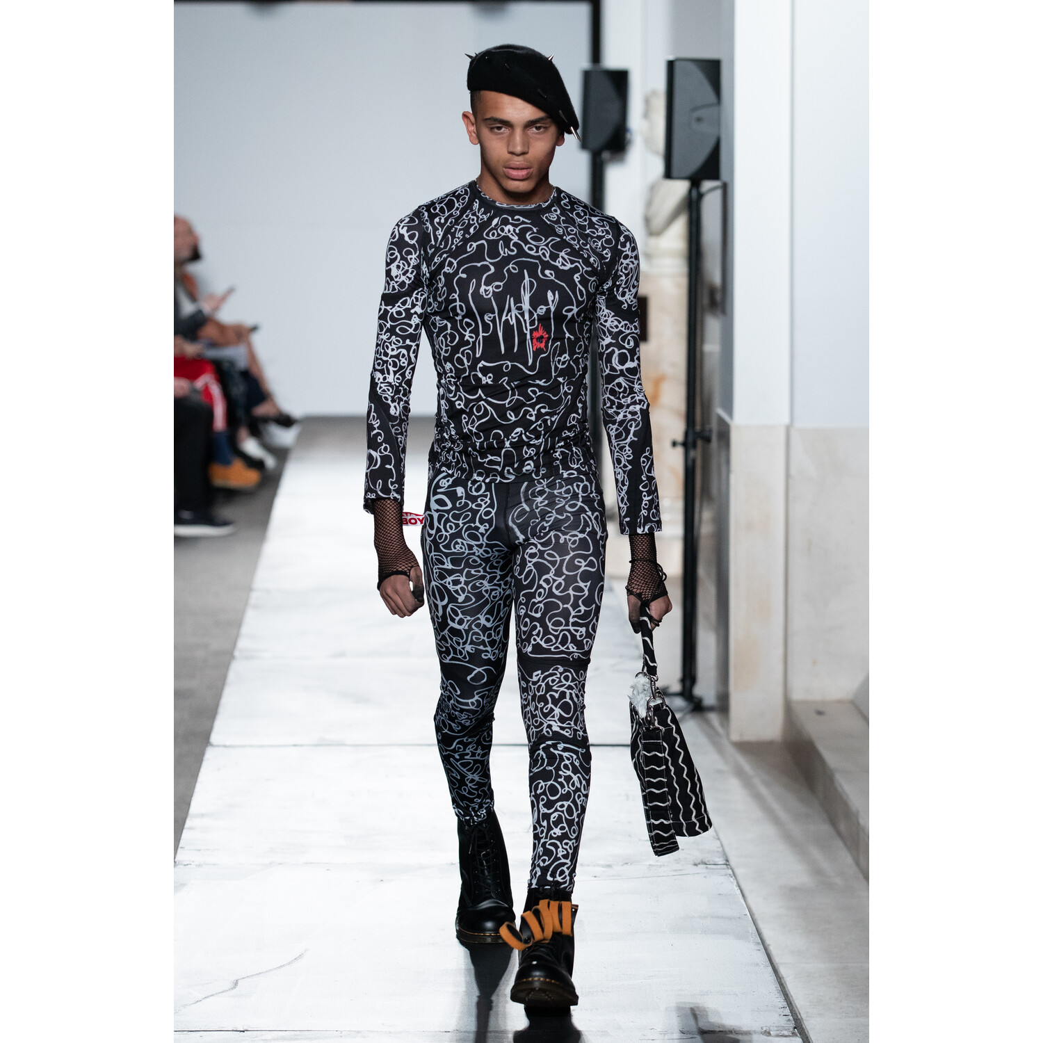 Фото Charles Jeffrey Loverboy Spring 2020 Menswear / Charles Jeffrey Loverboy весна- лето 2020 / Неделя моды: Лондон