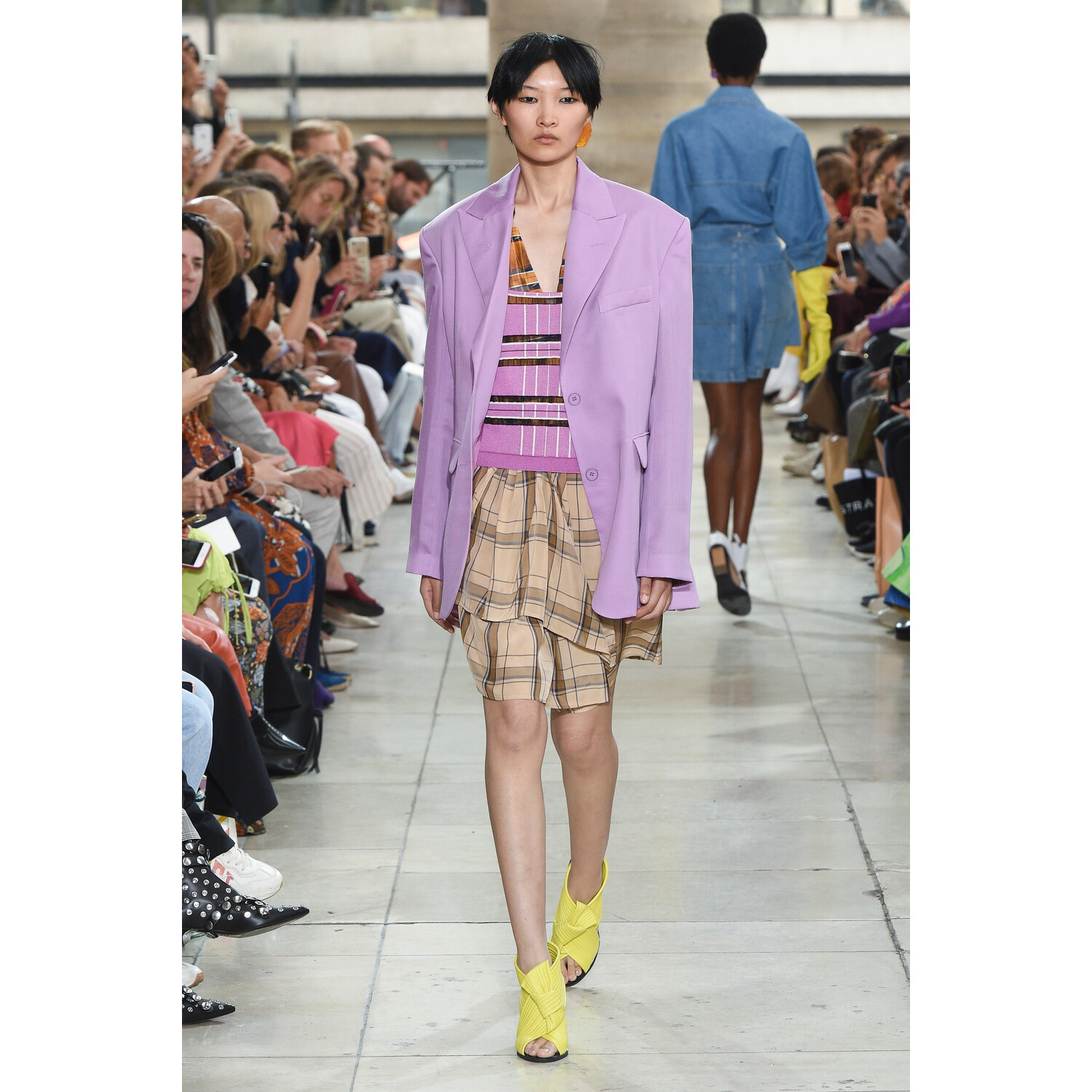 Фото Christian Wijnants Spring 2019 PFW / Christian Wijnants весна-лето 2019 Неделя моды в Париже