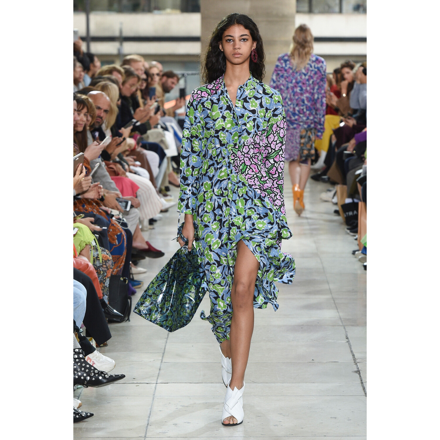 Фото Christian Wijnants Spring 2019 PFW / Christian Wijnants весна-лето 2019 Неделя моды в Париже