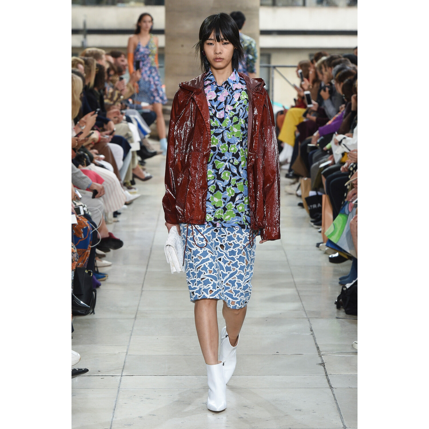 Фото Christian Wijnants Spring 2019 PFW / Christian Wijnants весна-лето 2019 Неделя моды в Париже