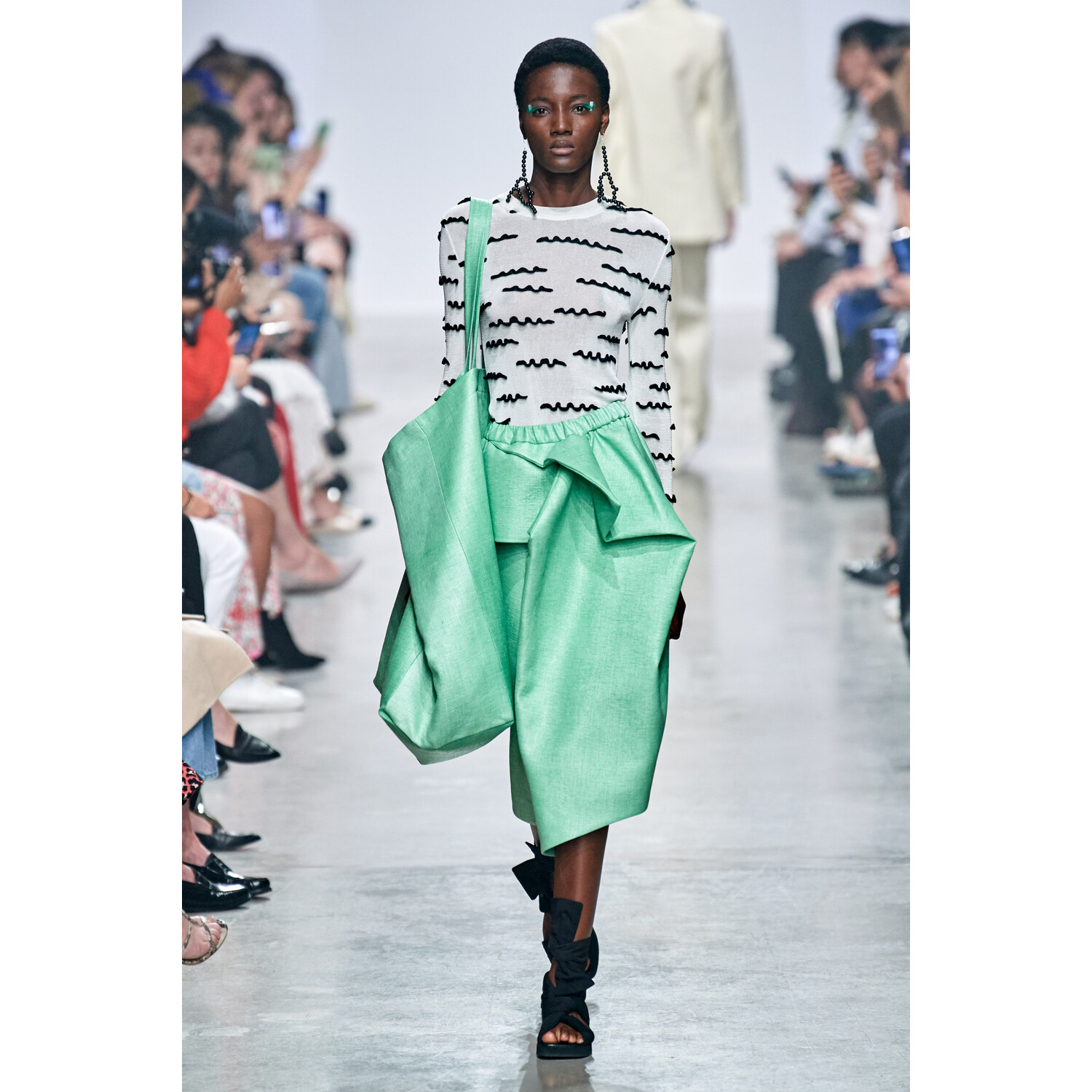 Фото Christian Wijnants Spring 2020 / Christian Wijnants весна-лето 2020 / Неделя моды: Париж