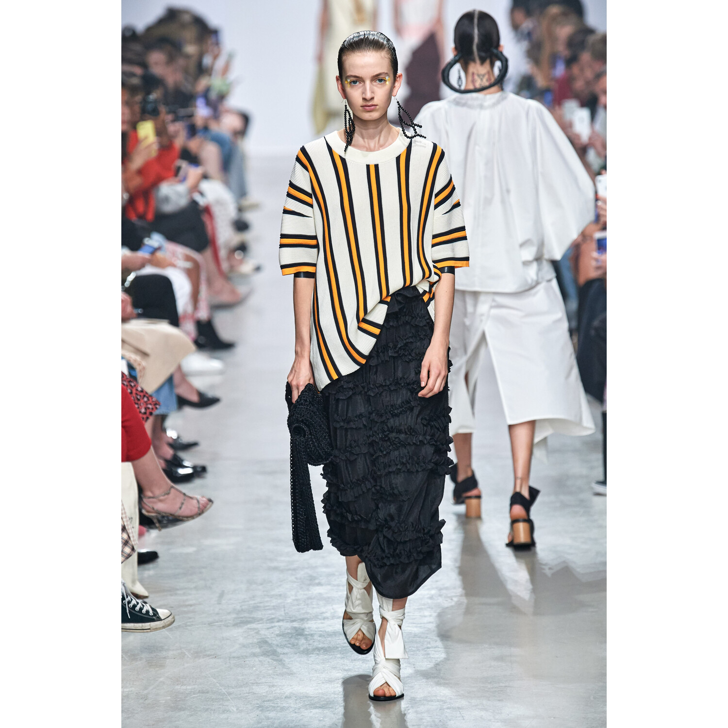 Фото Christian Wijnants Spring 2020 / Christian Wijnants весна-лето 2020 / Неделя моды: Париж