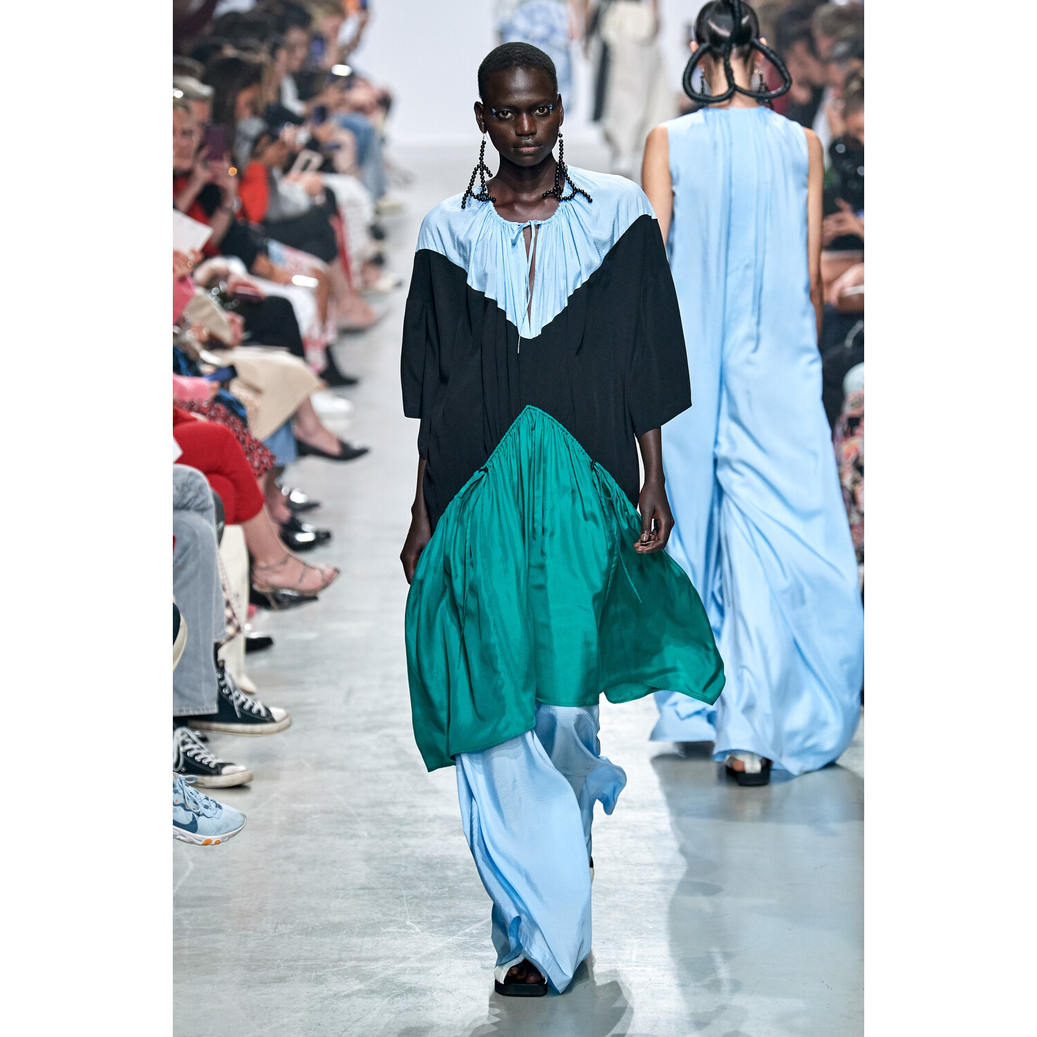 Фото Christian Wijnants Spring 2020 / Christian Wijnants весна-лето 2020 / Неделя моды: Париж