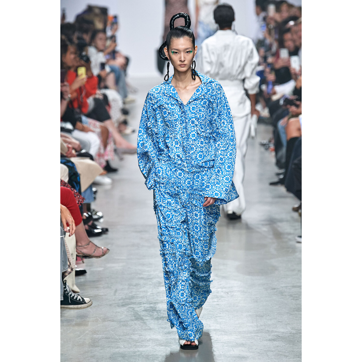 Фото Christian Wijnants Spring 2020 / Christian Wijnants весна-лето 2020 / Неделя моды: Париж