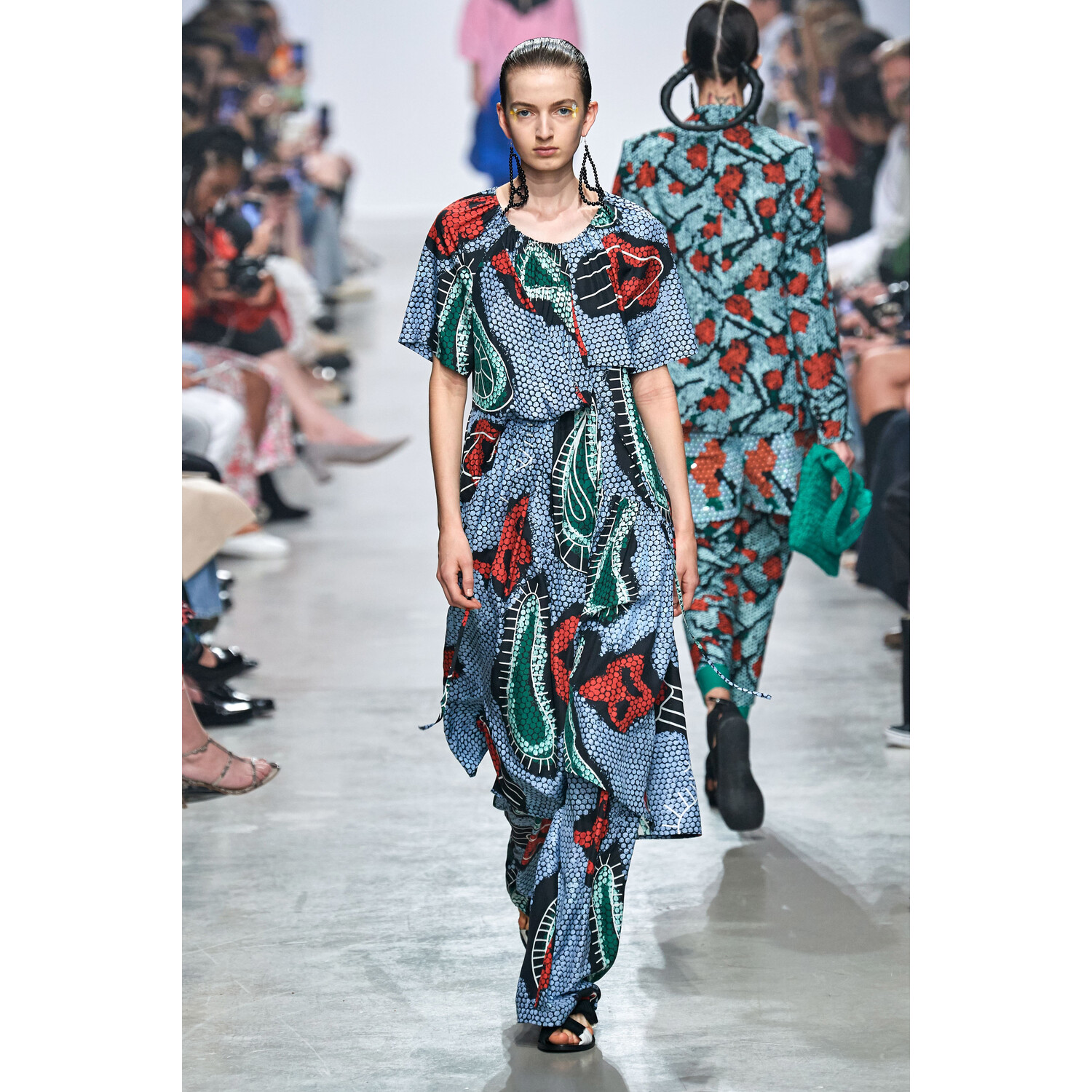 Фото Christian Wijnants Spring 2020 / Christian Wijnants весна-лето 2020 / Неделя моды: Париж