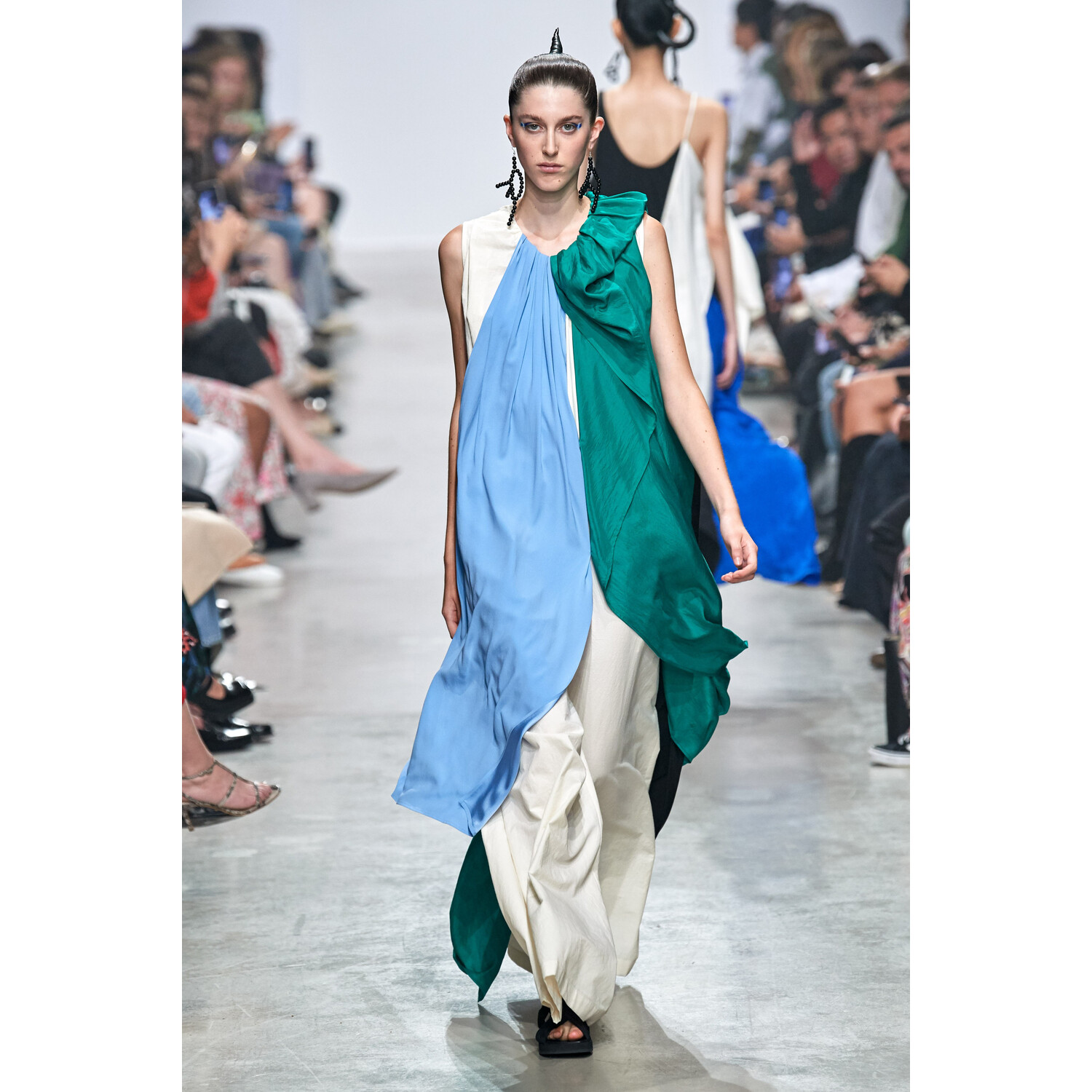 Фото Christian Wijnants Spring 2020 / Christian Wijnants весна-лето 2020 / Неделя моды: Париж