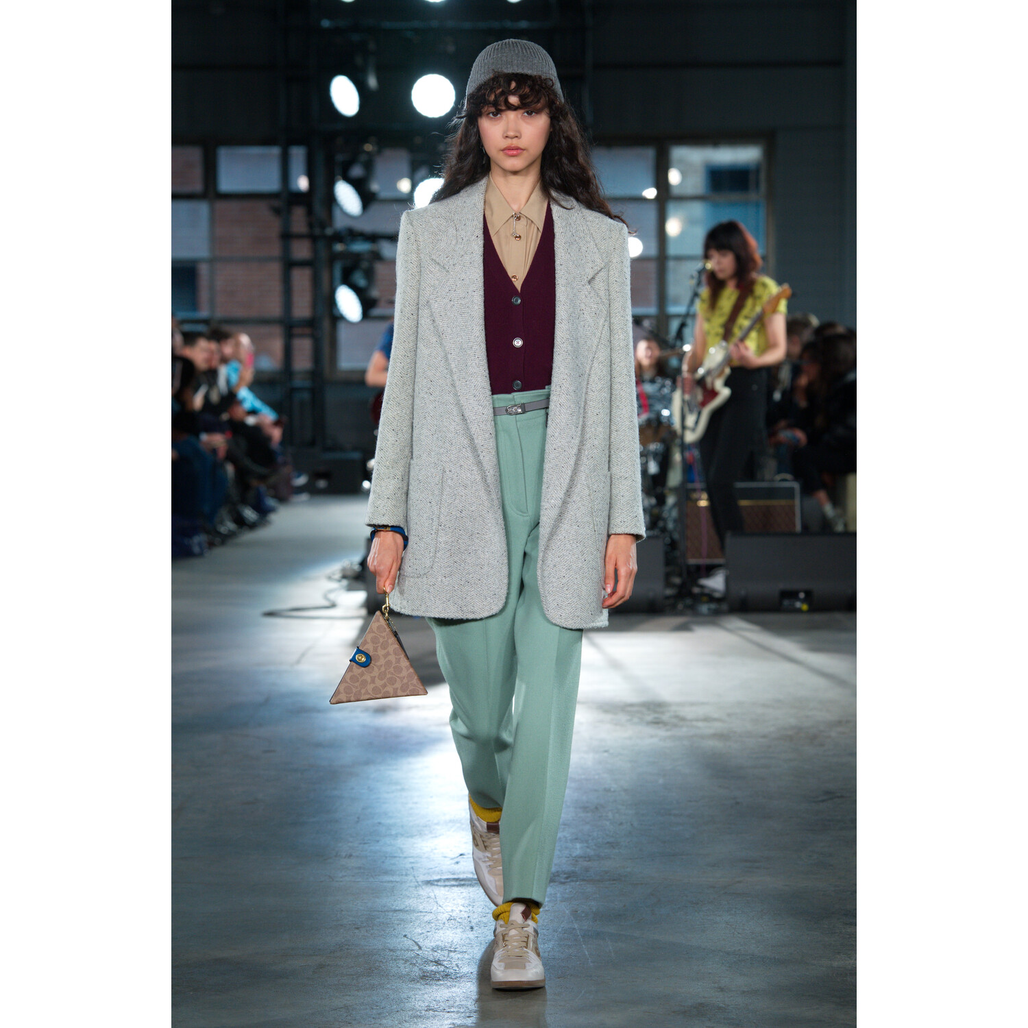 Фото Coach Fall 2020 Ready-to-Wear / Coach осень 2020 / Неделя моды в Нью-Йорке