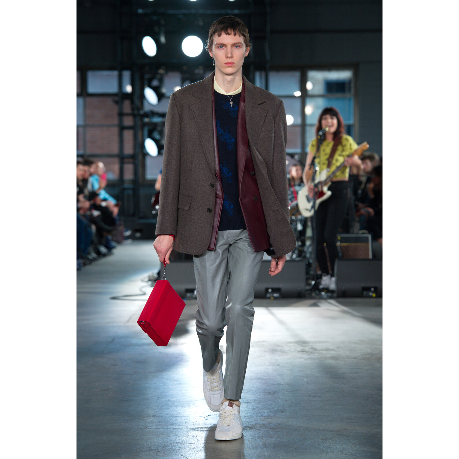 Фото Coach Fall 2020 Ready-to-Wear / Coach осень 2020 / Неделя моды в Нью-Йорке