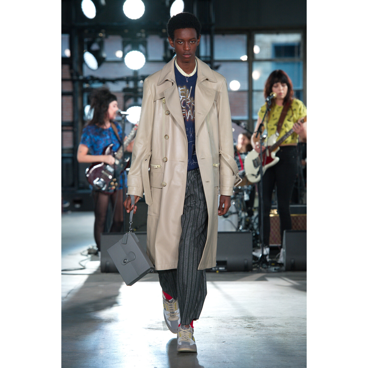 Фото Coach Fall 2020 Ready-to-Wear / Coach осень 2020 / Неделя моды в Нью-Йорке