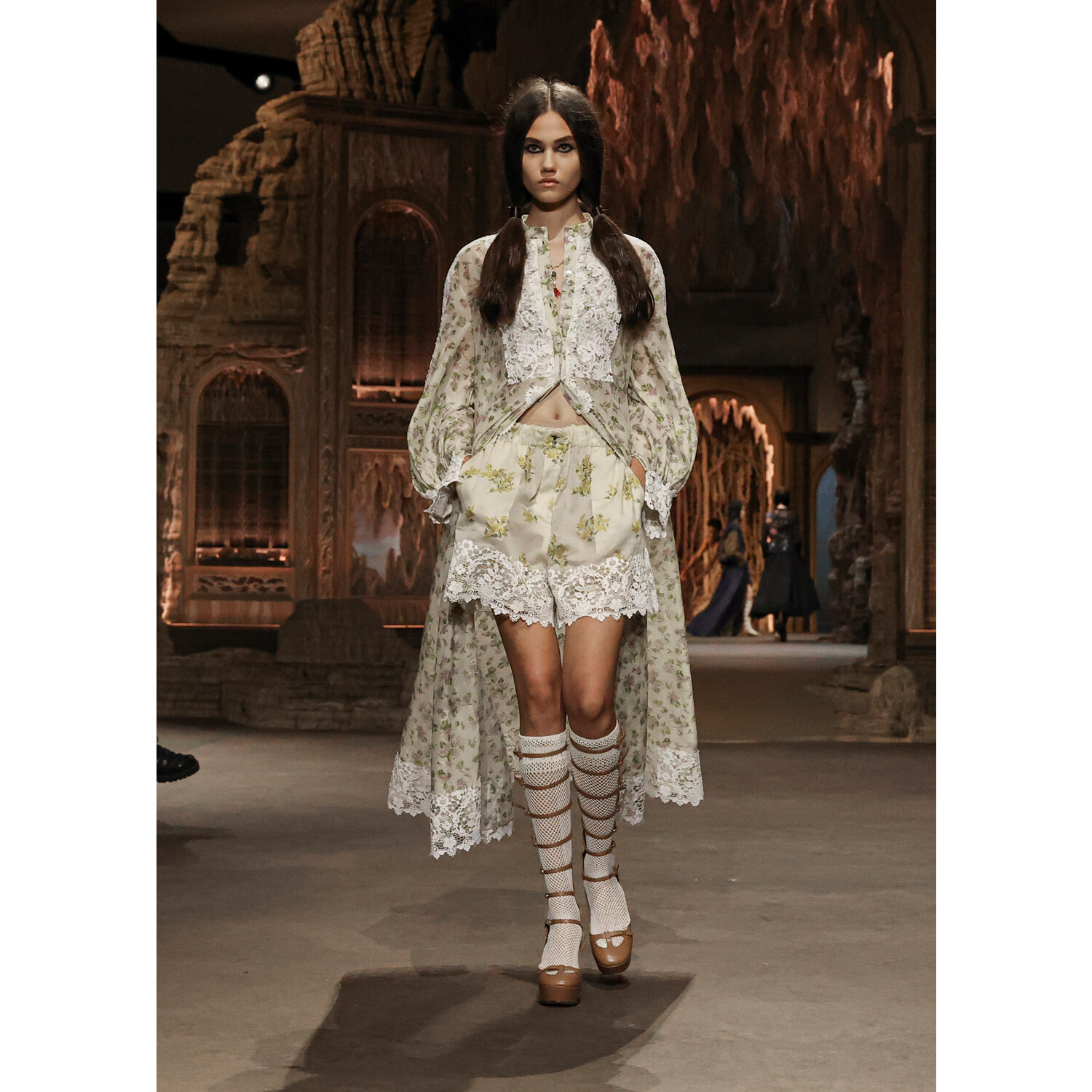 Фото Dior коллекция весна-лето 2023 / Dior Spring 2023