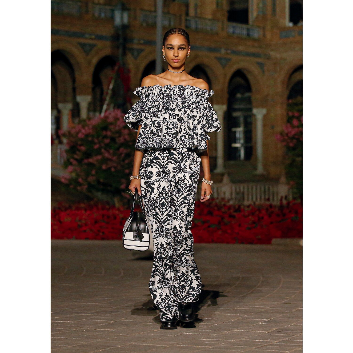 Фото Dior Cruise 2023 / Dior круизная коллекция 2023