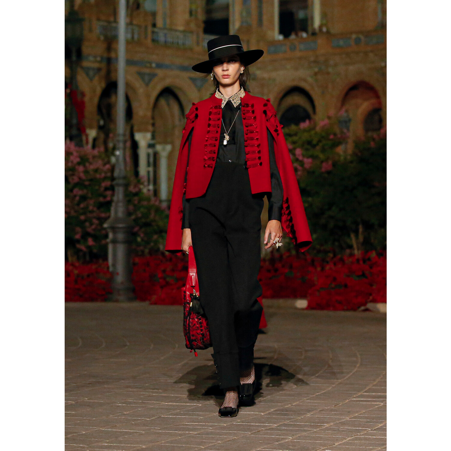 Фото Dior Cruise 2023 / Dior круизная коллекция 2023