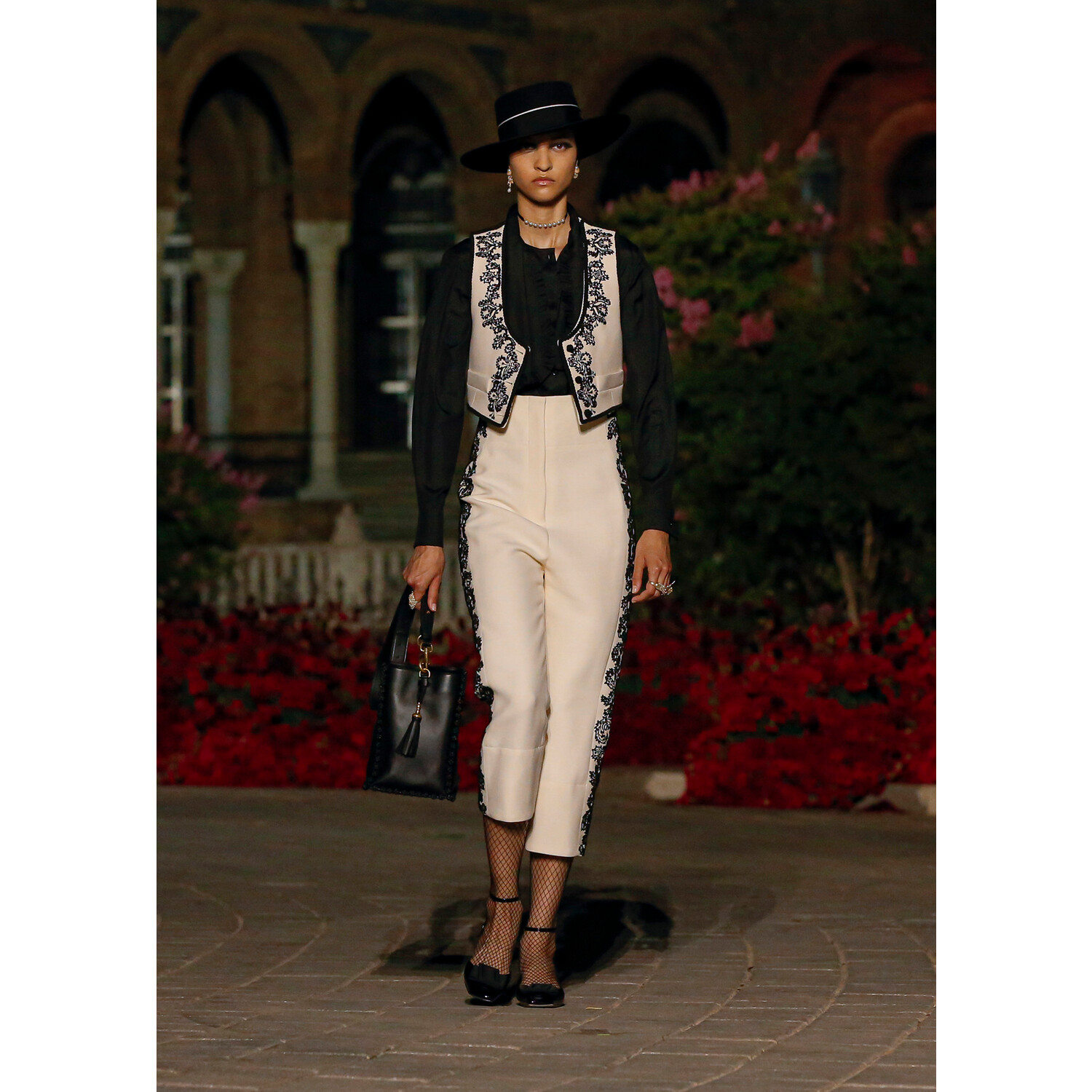 Фото Dior Cruise 2023 / Dior круизная коллекция 2023