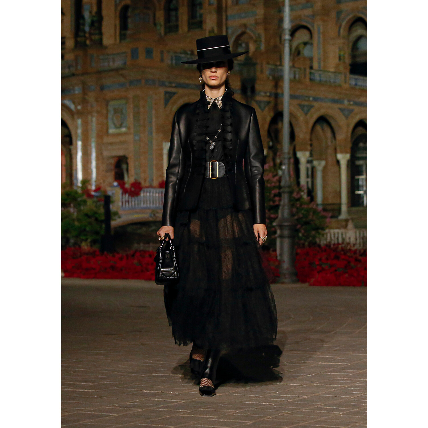 Фото Dior Cruise 2023 / Dior круизная коллекция 2023