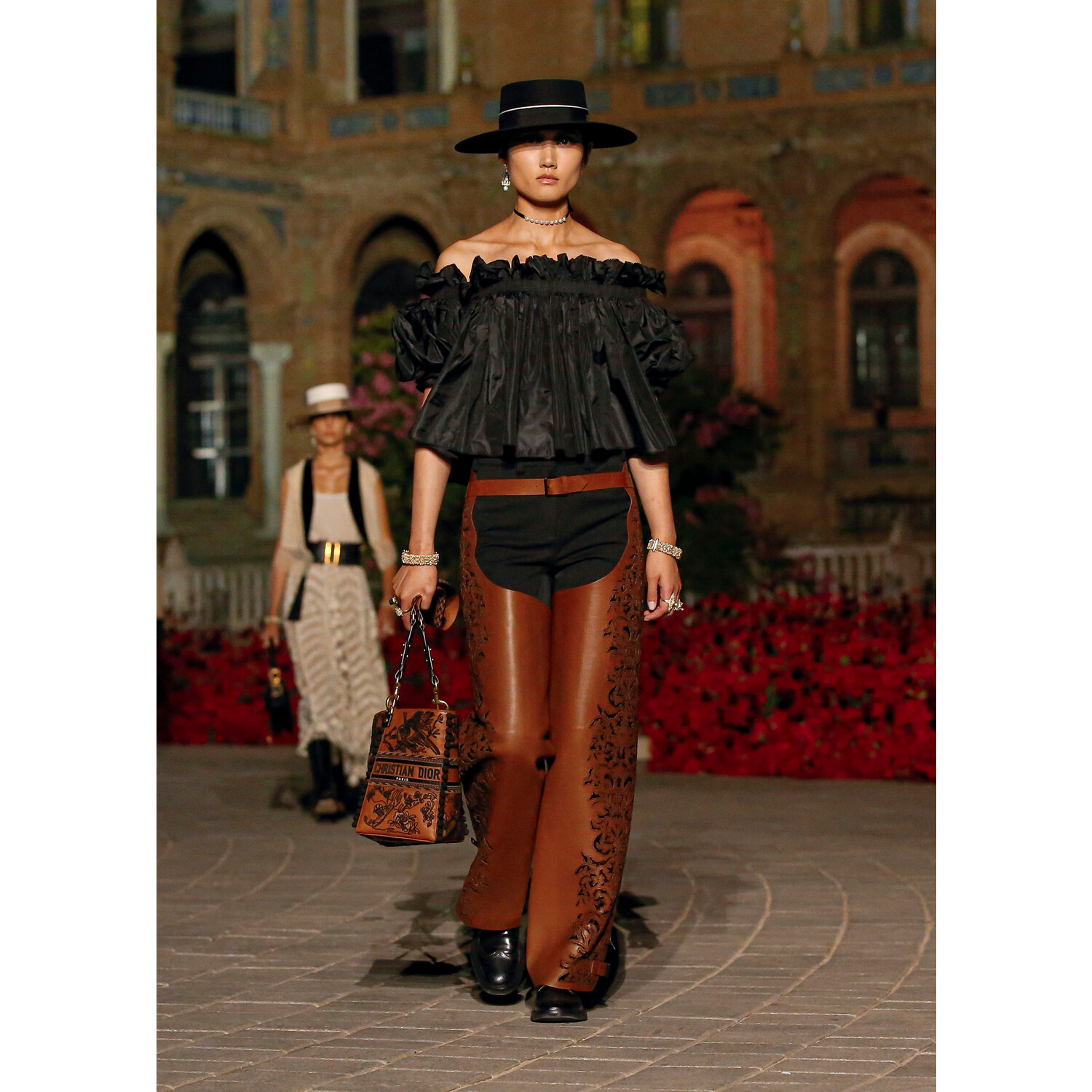 Фото Dior Cruise 2023 / Dior круизная коллекция 2023