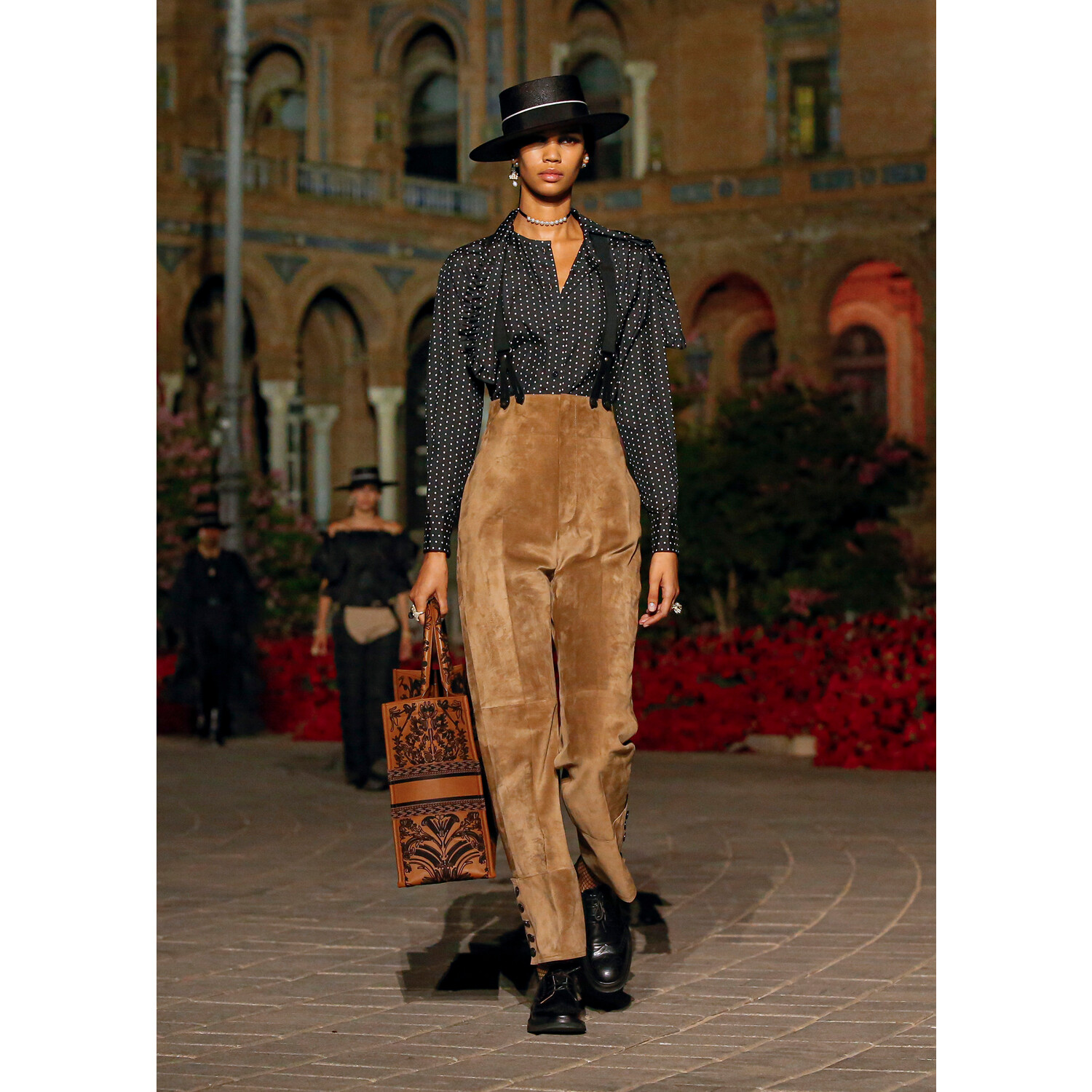 Фото Dior Cruise 2023 / Dior круизная коллекция 2023