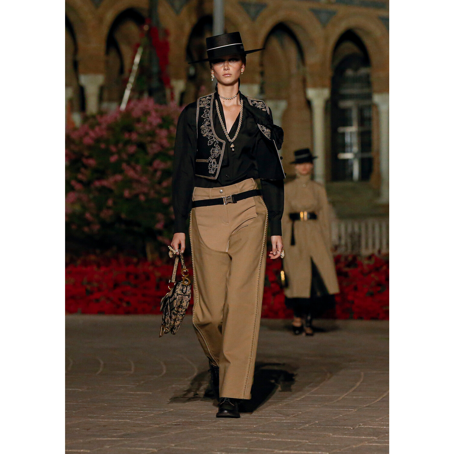 Фото Dior Cruise 2023 / Dior круизная коллекция 2023