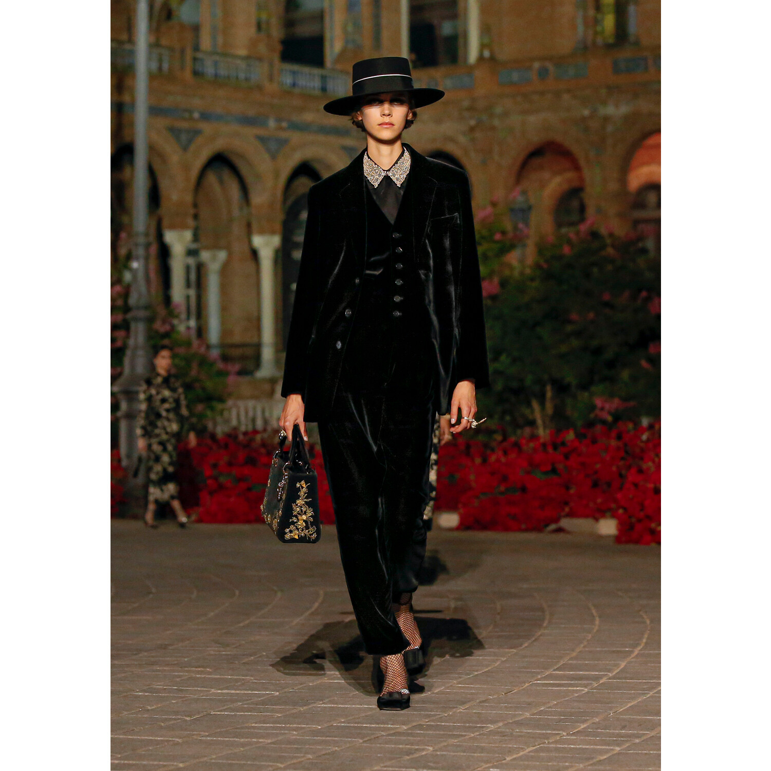 Фото Dior Cruise 2023 / Dior круизная коллекция 2023