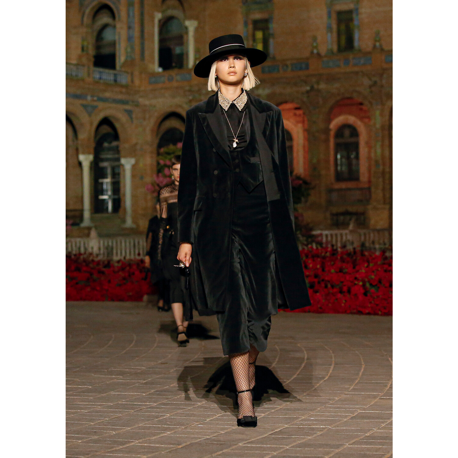 Фото Dior Cruise 2023 / Dior круизная коллекция 2023