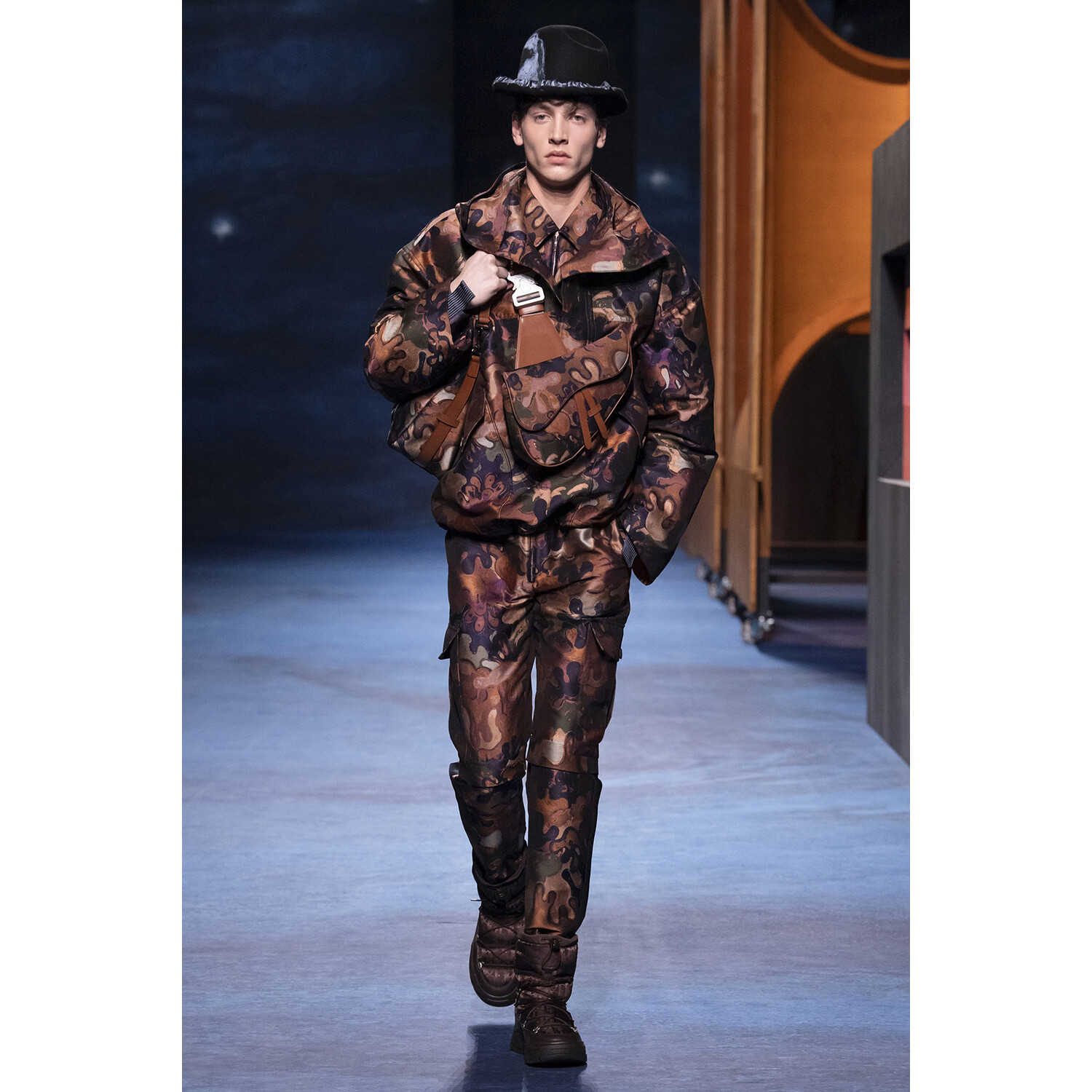 Фото Dior Men Fall-Winter 2021 Collection / Коллекция Dior Men осень-зима 2021