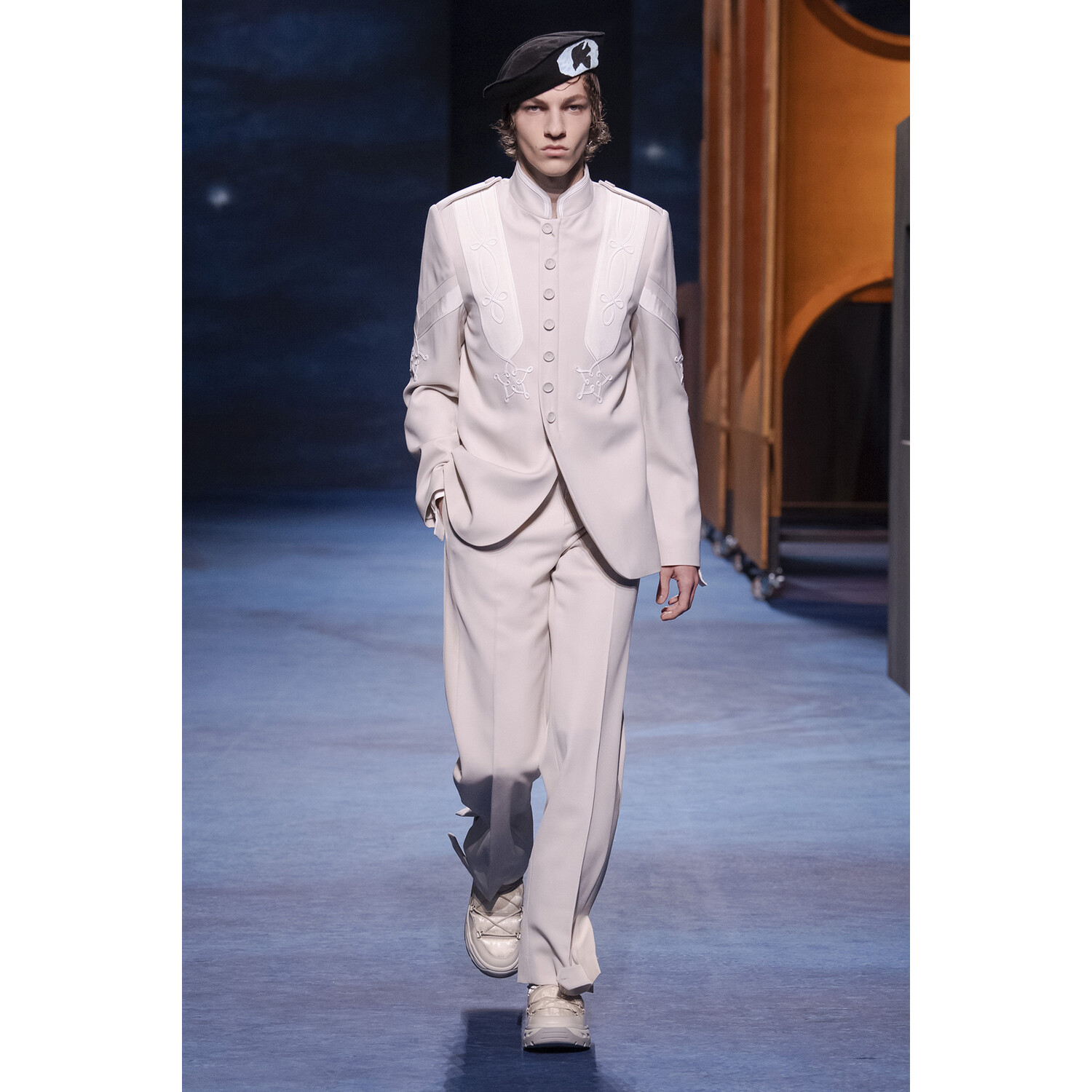 Фото Dior Men Fall-Winter 2021 Collection / Коллекция Dior Men осень-зима 2021
