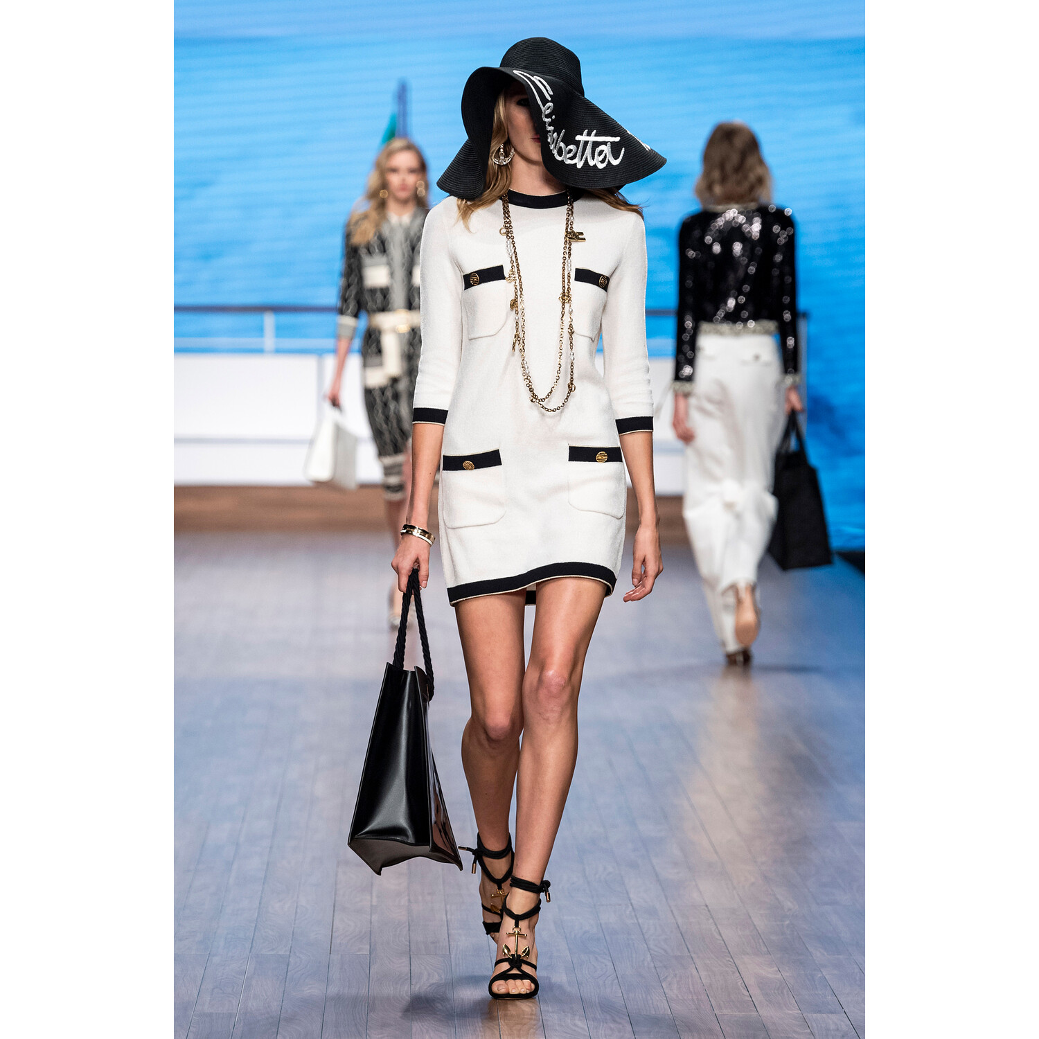 Фото Elisabetta Franchi Spring 2020 / Elisabetta Franchi весна-лето 2020 / Неделя моды: Милан
