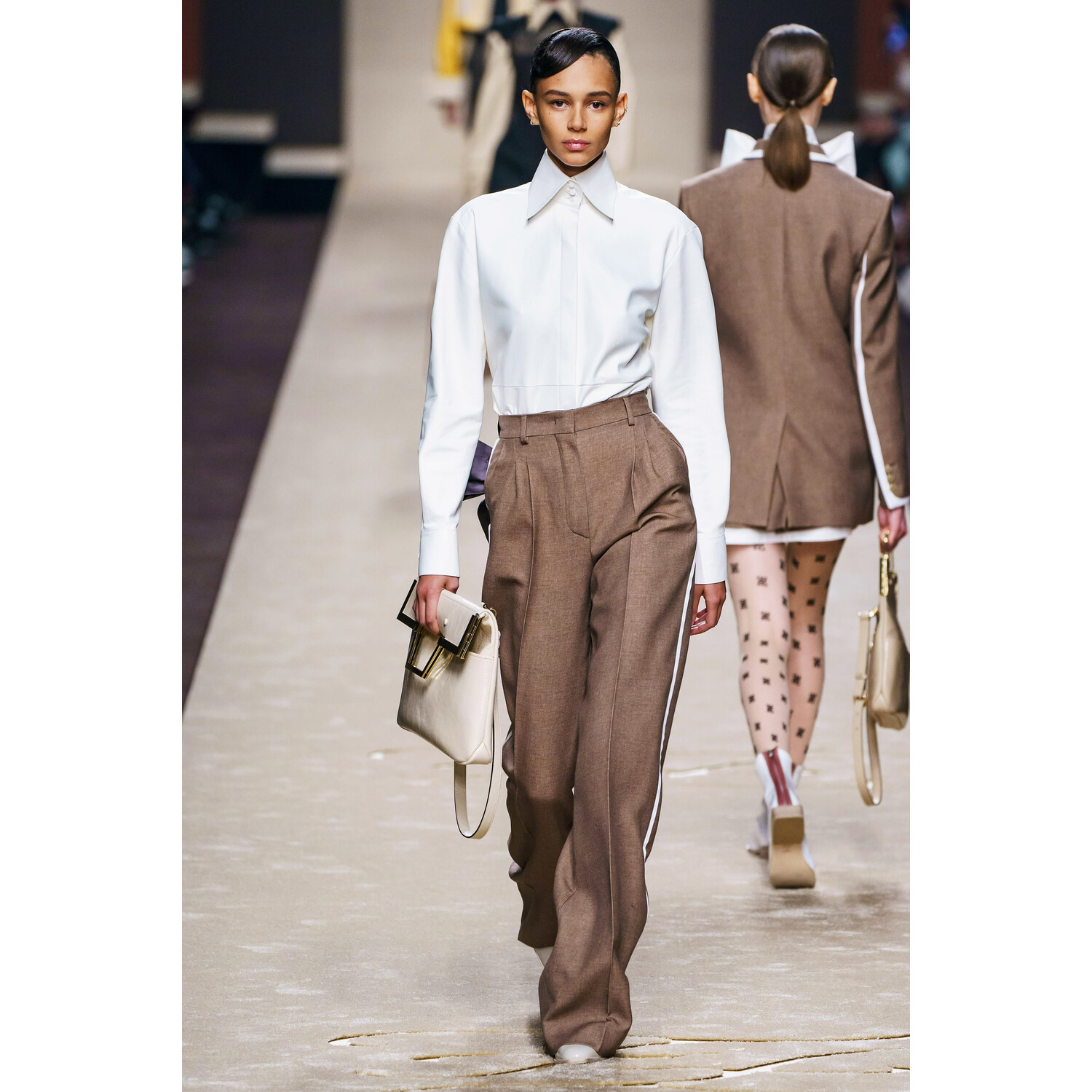 Фото Fendi Fall 2019 Ready-to-Wear / Fendi осень 2019 / Неделя моды: Милан